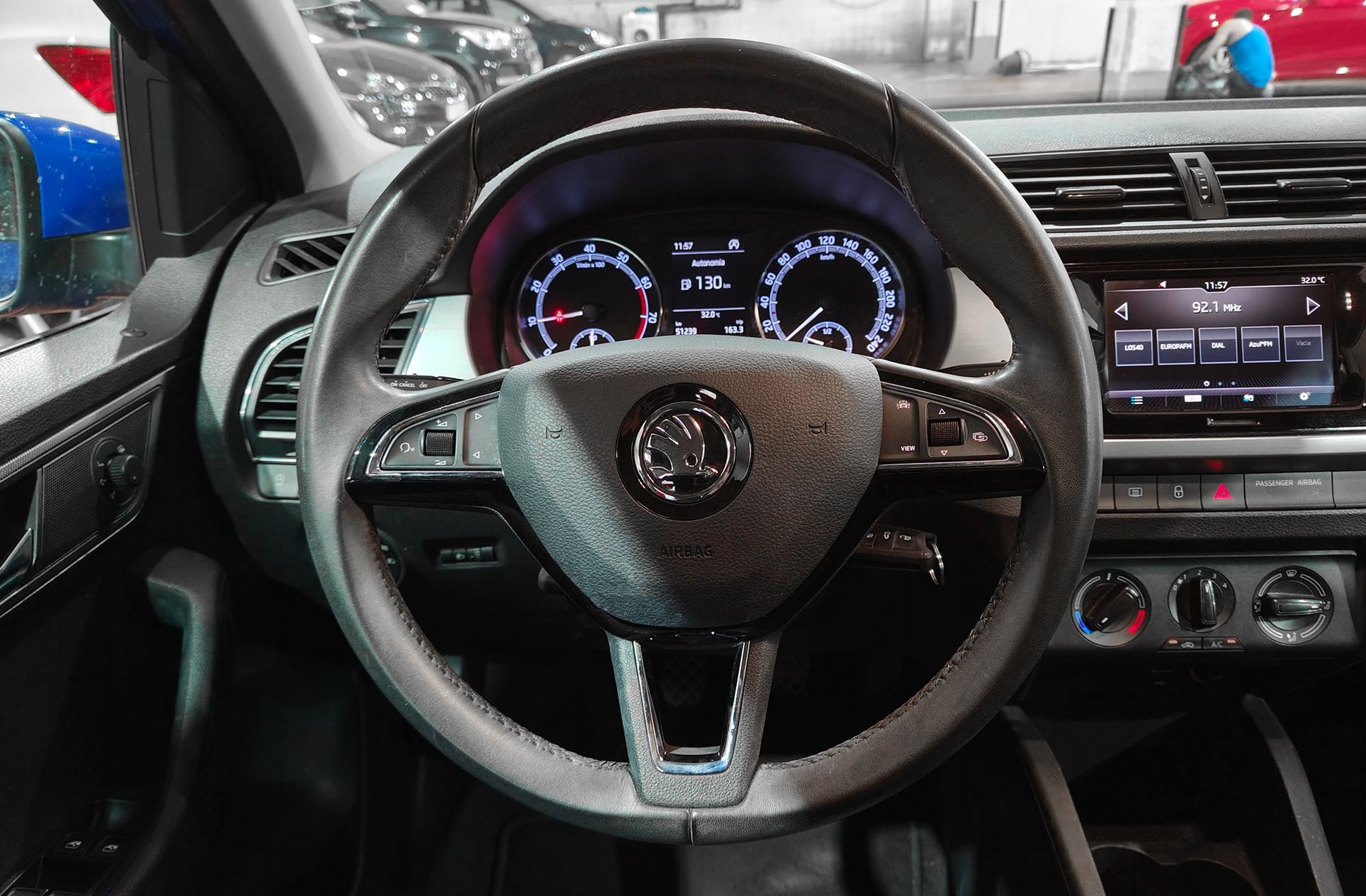 Škoda Fabia 1.0 MPI Like - foto 18