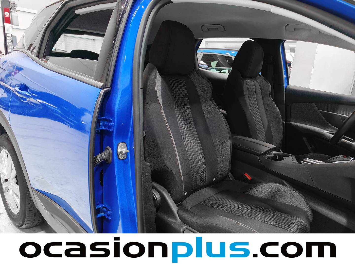 Foto Peugeot 3008 Peugeot 3008 1.5 BlueHDi S&S Active Pack EAT8 (130 CV)