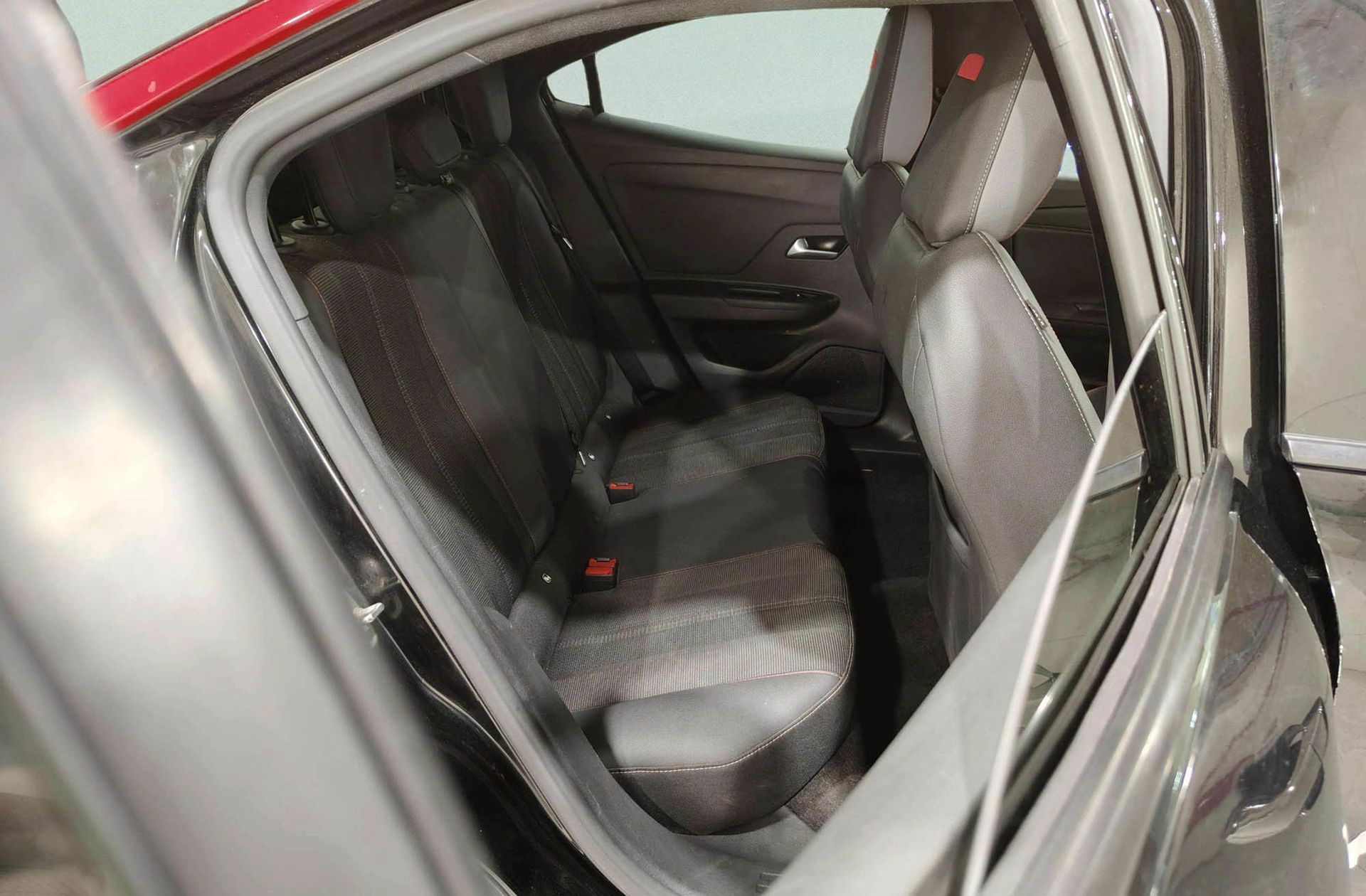 Opel Mokka 1.2 T GS - foto 17