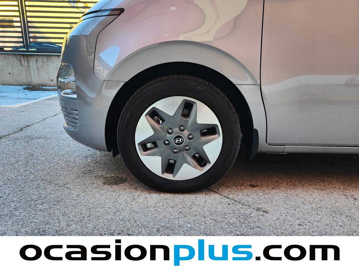 Hyundai Staria Hyundai Staria 1.6 HEV Style 4x2 9S 6AT (225 CV) 9 Plazas 225cv