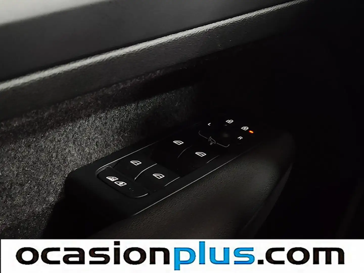 Foto Volvo XC40 Volvo XC40 T2 Essential (129 CV)