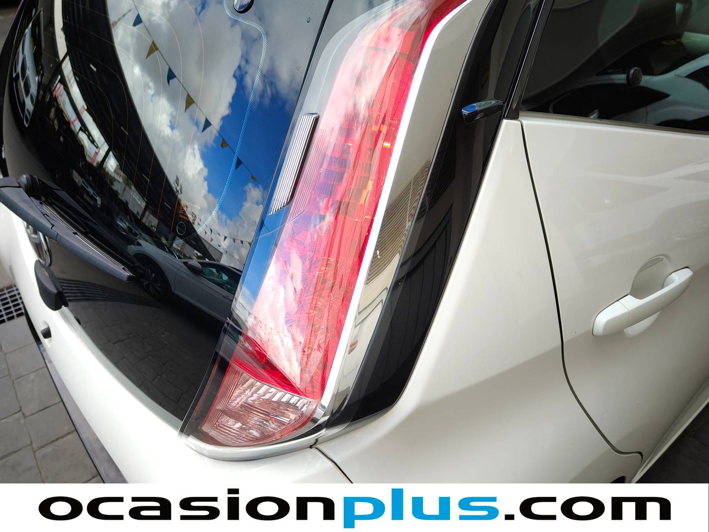 Toyota Aygo Toyota Aygo 1.0 70 x-play (69 CV) al mejor precio
