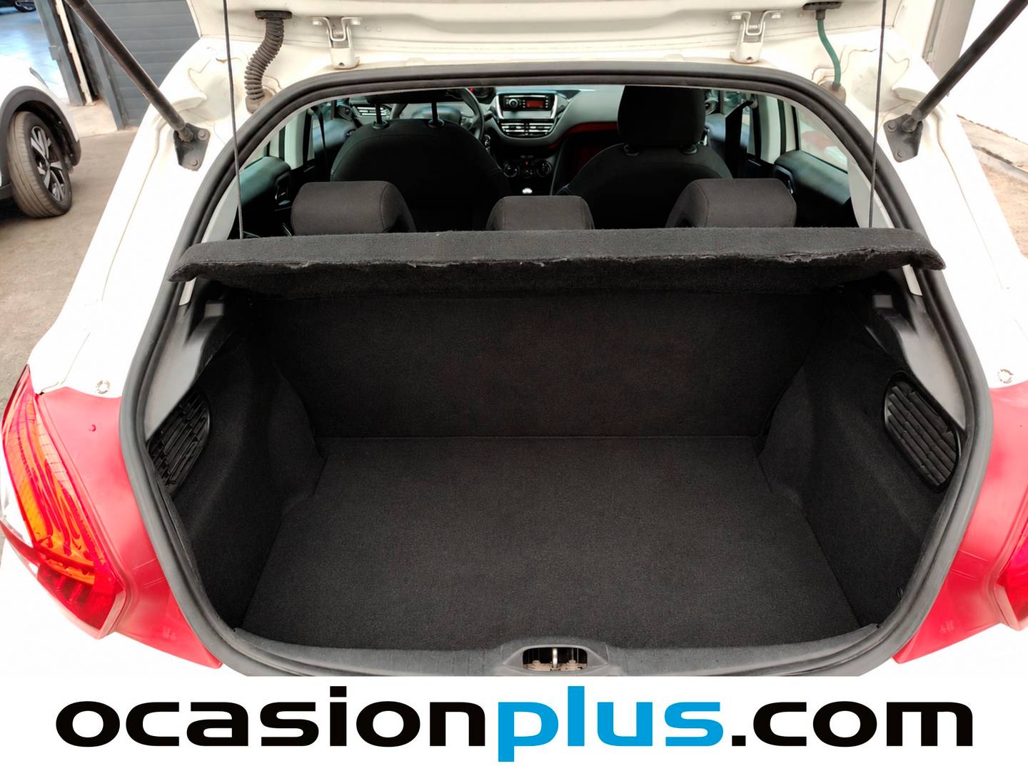 Fotos maletero Peugeot 208 Peugeot 208 1.4 HDi Business Line (68 CV)