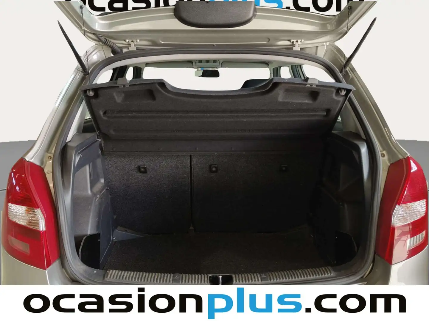 Foto Skoda Fabia Skoda Fabia 1.2 Young (60 CV)