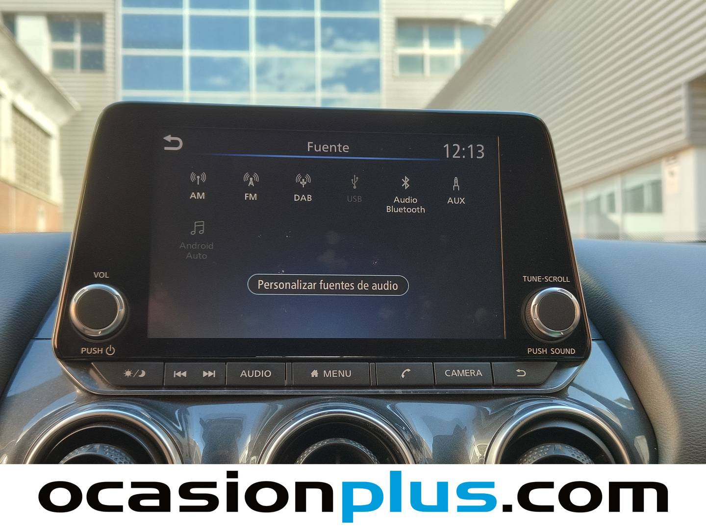 Foto Nissan JUKE Nissan Juke DIG-T N-Connecta 4x2 DCT (117 CV)