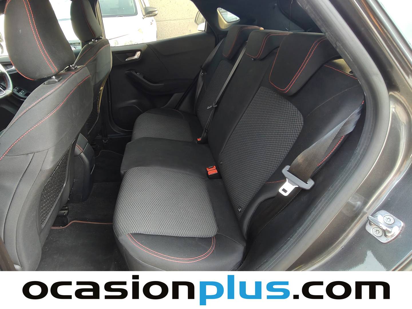 Foto asientos traseros Ford Puma Ford Puma 1.0 EcoBoost MHEV ST-Line (125 CV)