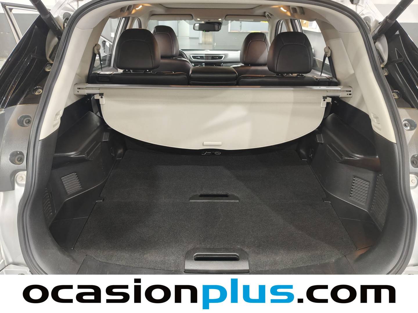 Fotos maletero Nissan X-TRAIL Nissan X-Trail 1.6 dCi Tekna 4x2 (130 CV)