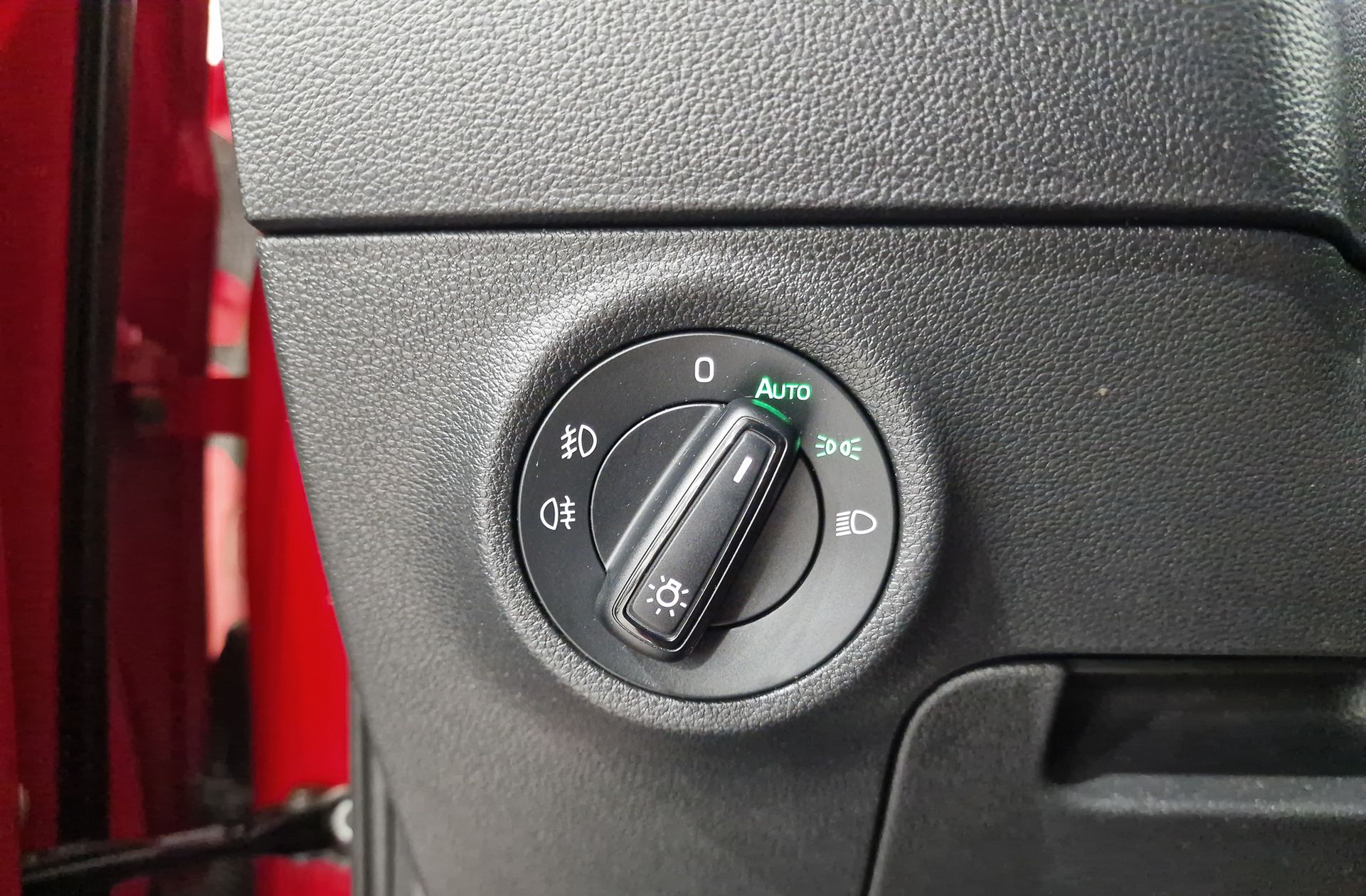Škoda Karoq 1.5 TSI ACT Sportline DSG - foto 25