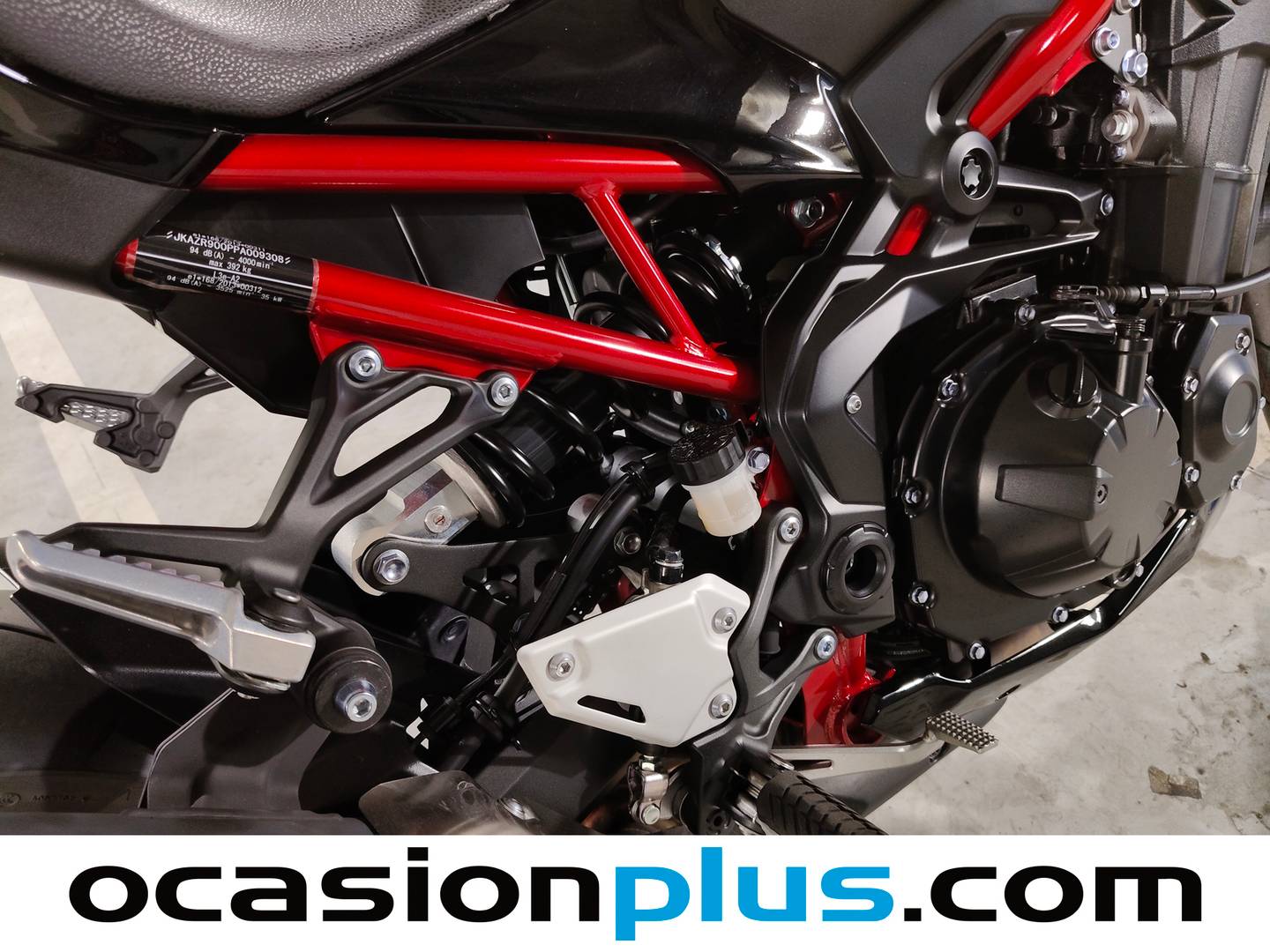 Acabados Kawasaki Z 900 A2 Kawasaki Z 900 A2 (48 CV)