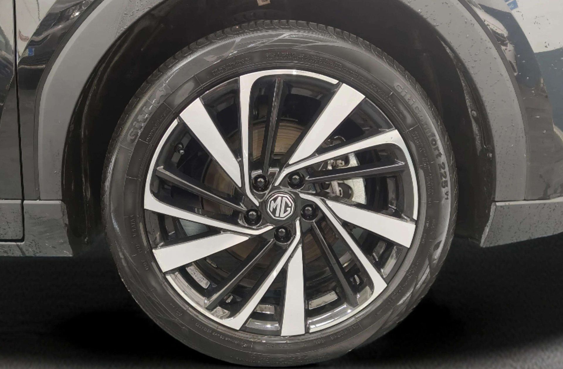 MG ZS 1.5 Hybrid+ Luxury - foto 36