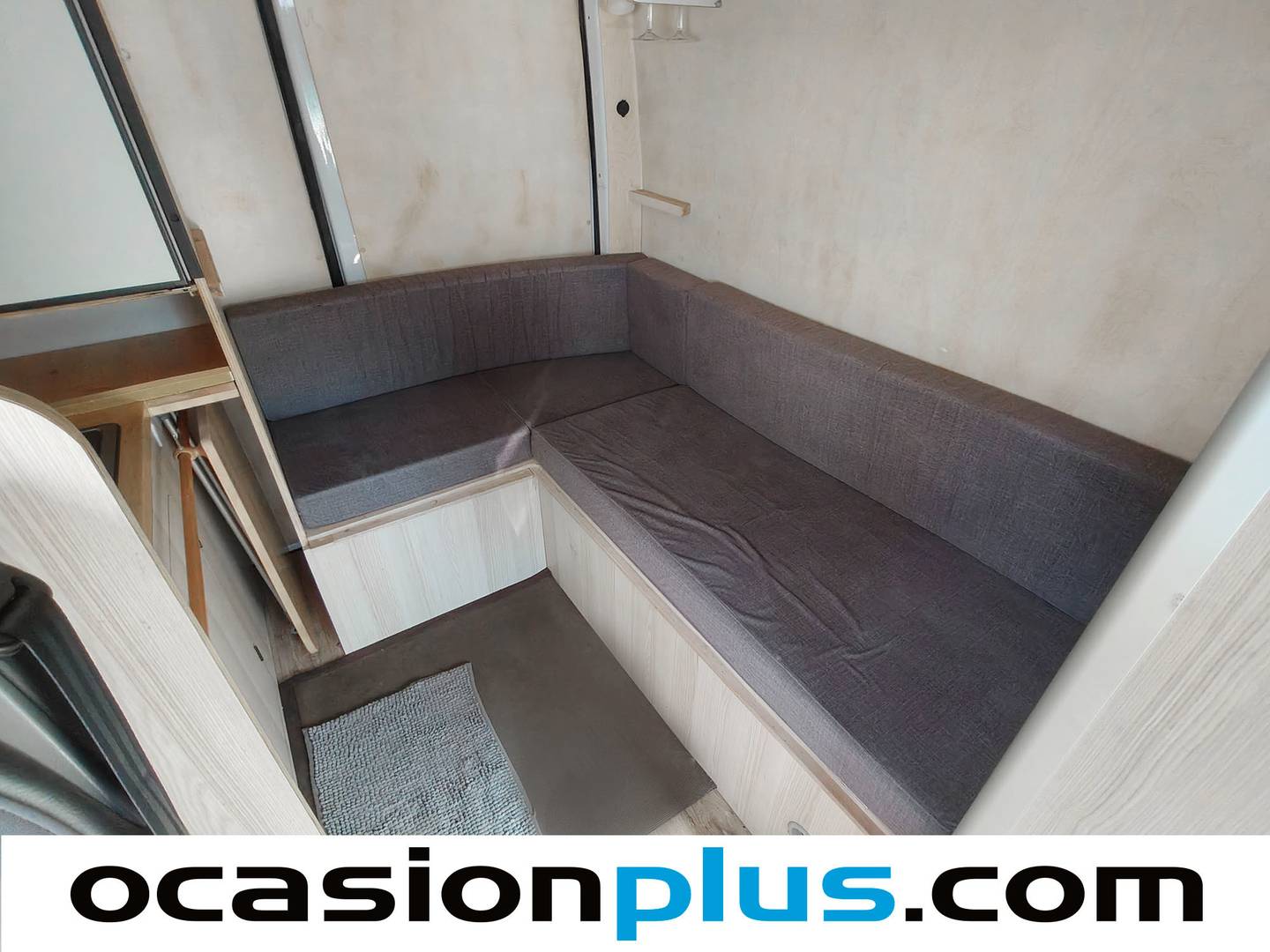 Foto Mercedes Sprinter Mercedes-Benz Sprinter Furgon 211 CDI CORTO 3.0T (114 CV) Camper