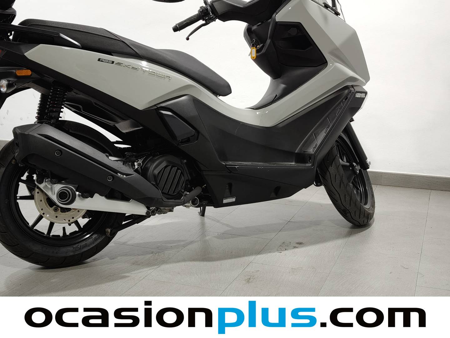 Foto Kymco Sky Town 125 ABS KYMCO Sky Town 125 ABS (11 CV)