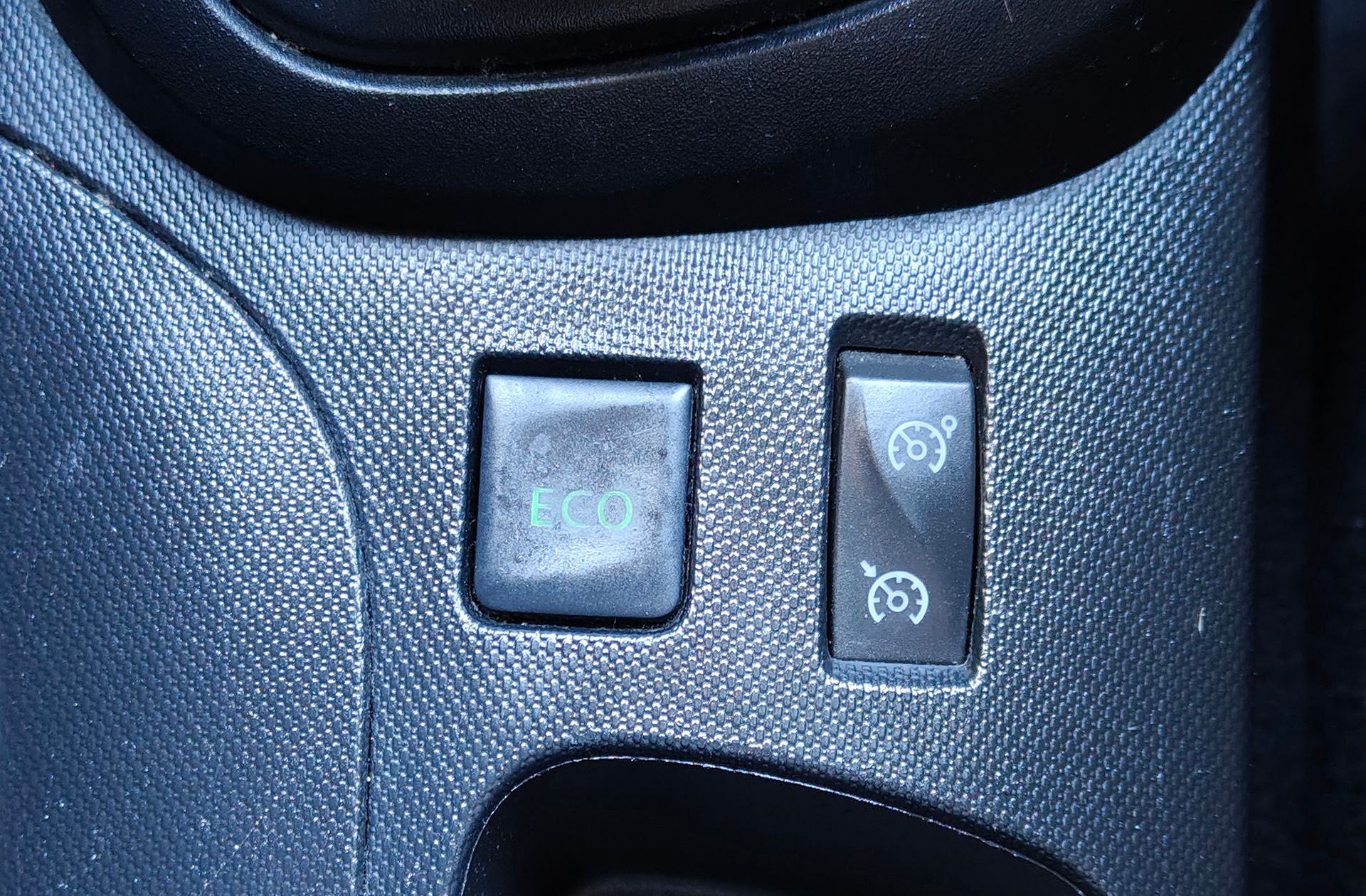 Renault Captur Intens Energy TCe - foto 24
