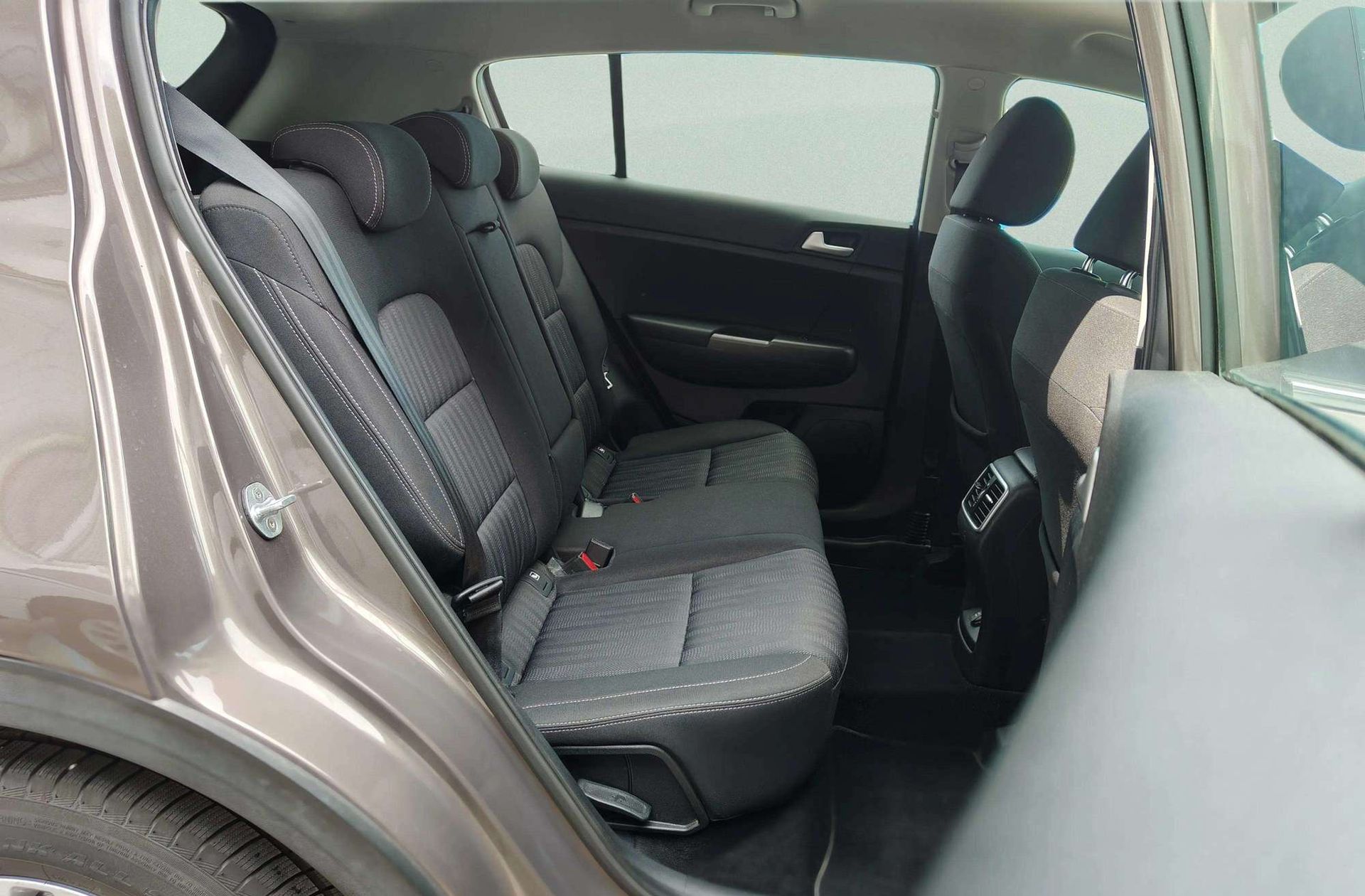 Kia Sportage 1.6 MHEV Concept 4x2 - foto 15