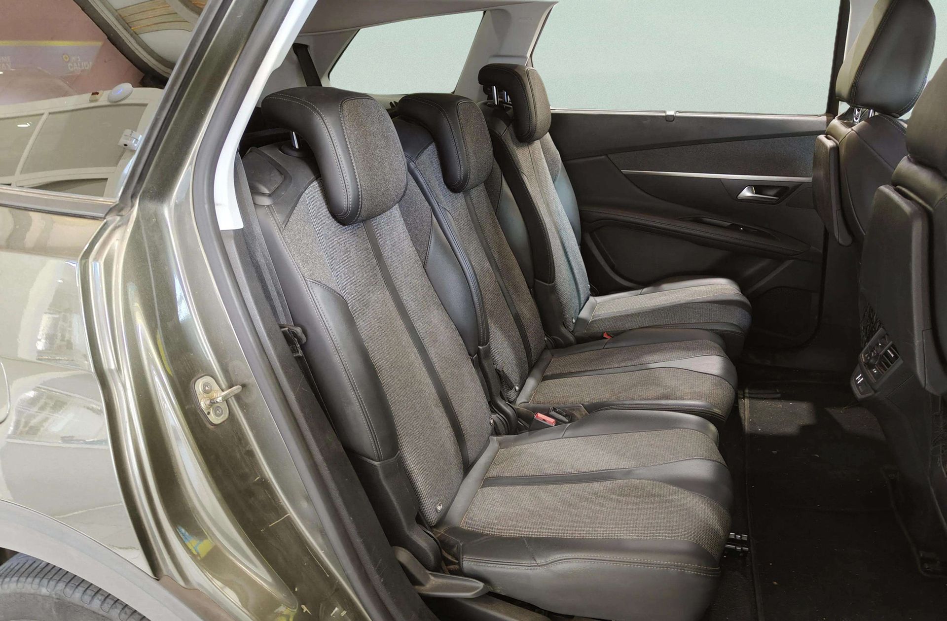 Peugeot 5008 BlueHDi 130 Allure 7 plazas - foto 19