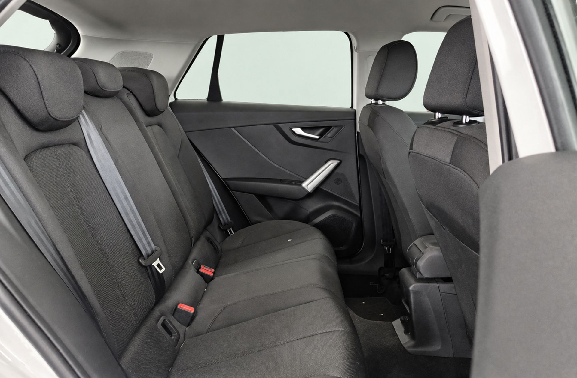Audi Q2 Advanced 30 TFSI - foto 17