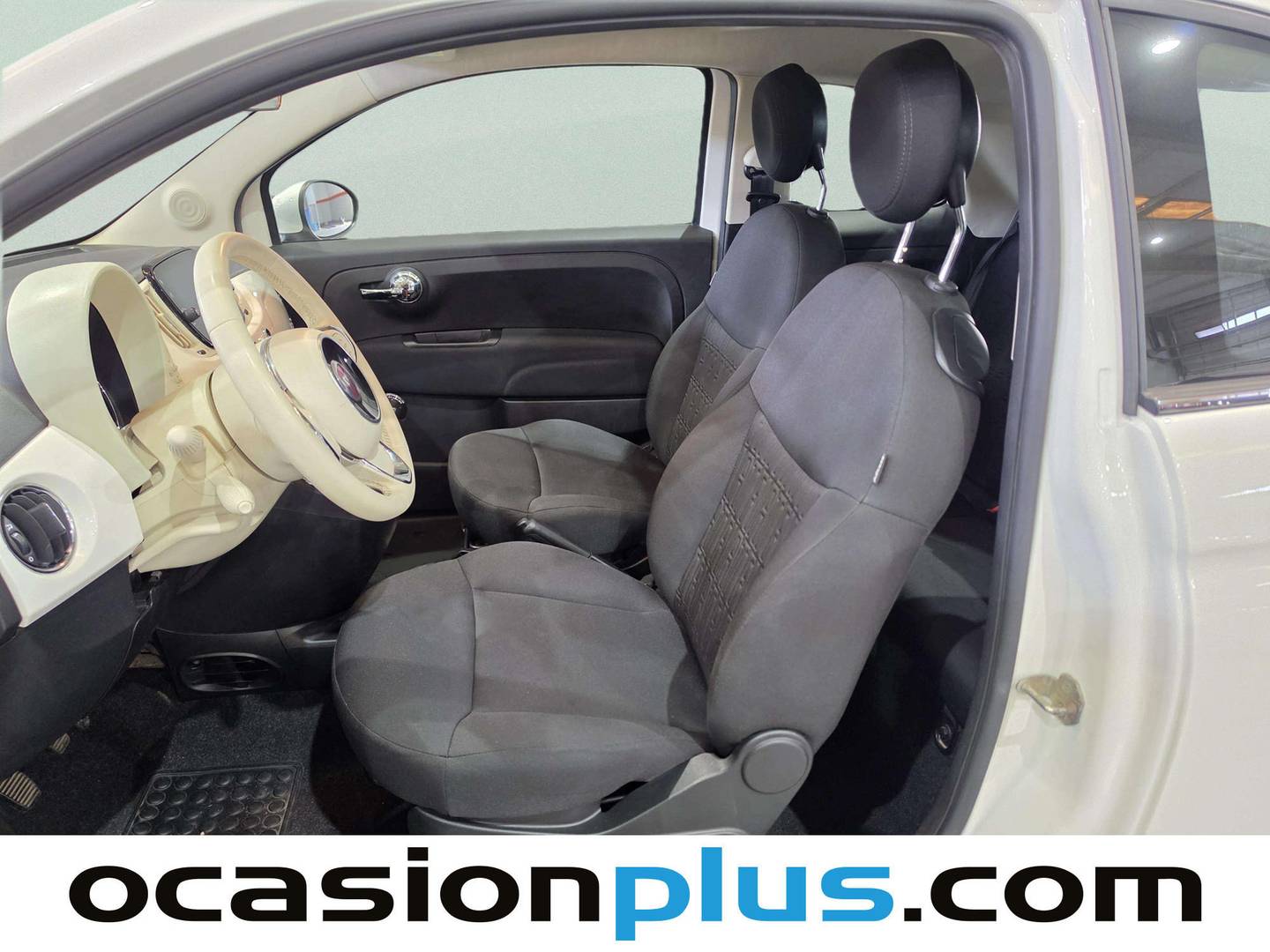 Foto asientos delanteros Fiat 500 Fiat 500 1.0 Hybrid Dolcevita (70 CV)