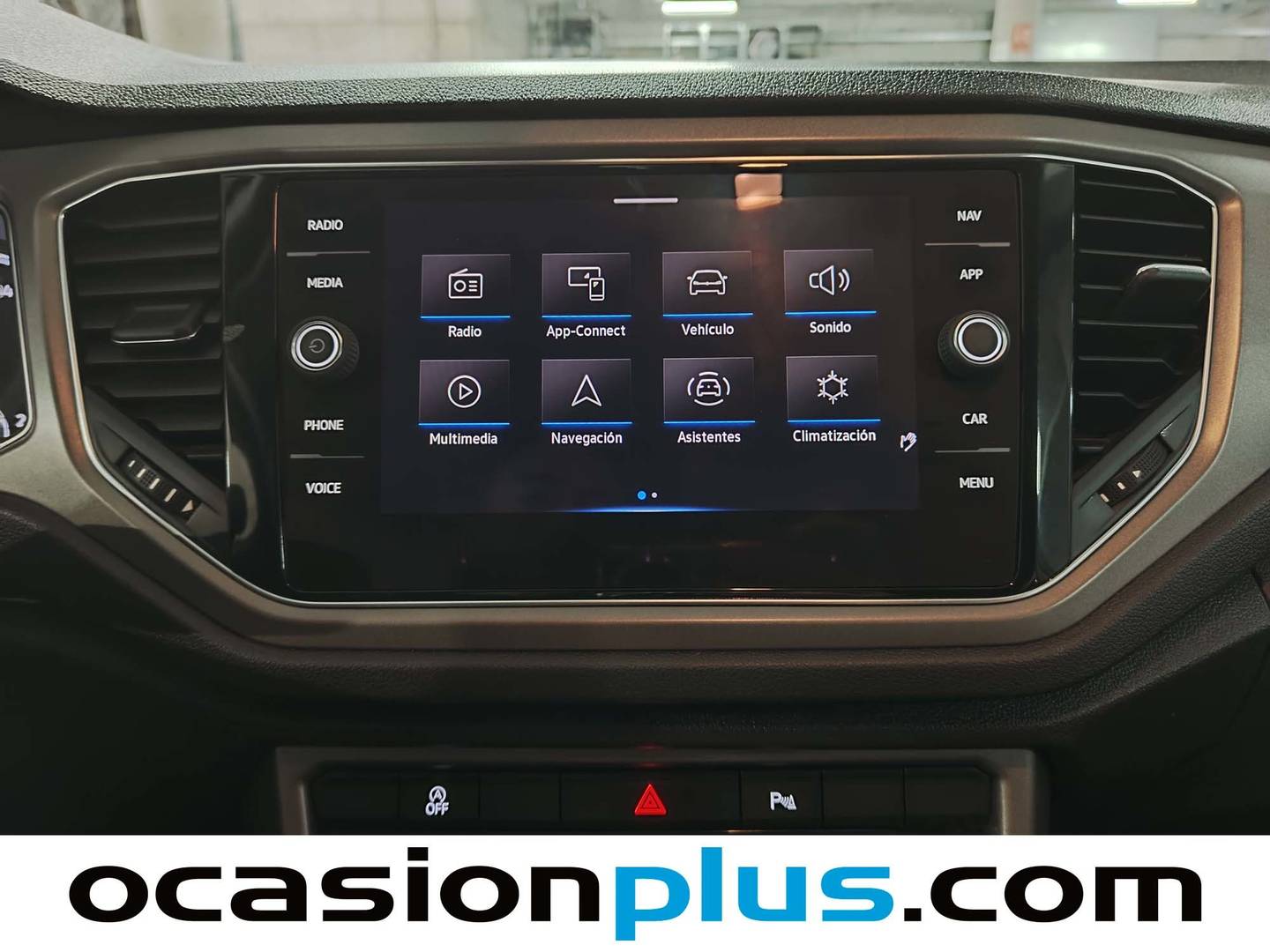 Equipamiento del Volkswagen T-Roc Volkswagen T-Roc Advance R-Line 1.0 TSI (110 CV) R-Line 1.0 TSI 81 kW (110 CV)