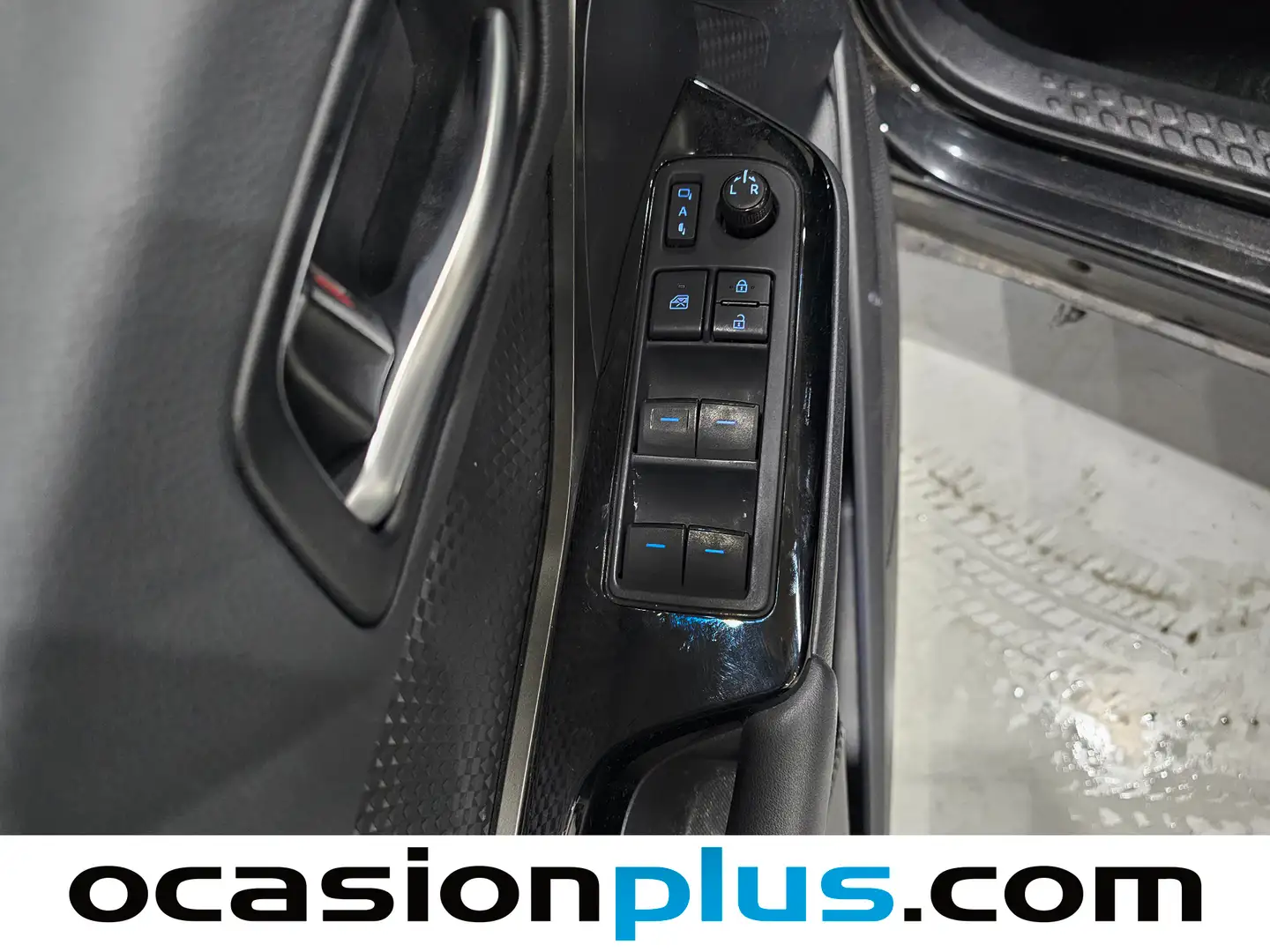 Foto Toyota C-HR Toyota C-HR 180H Advance (184 CV)