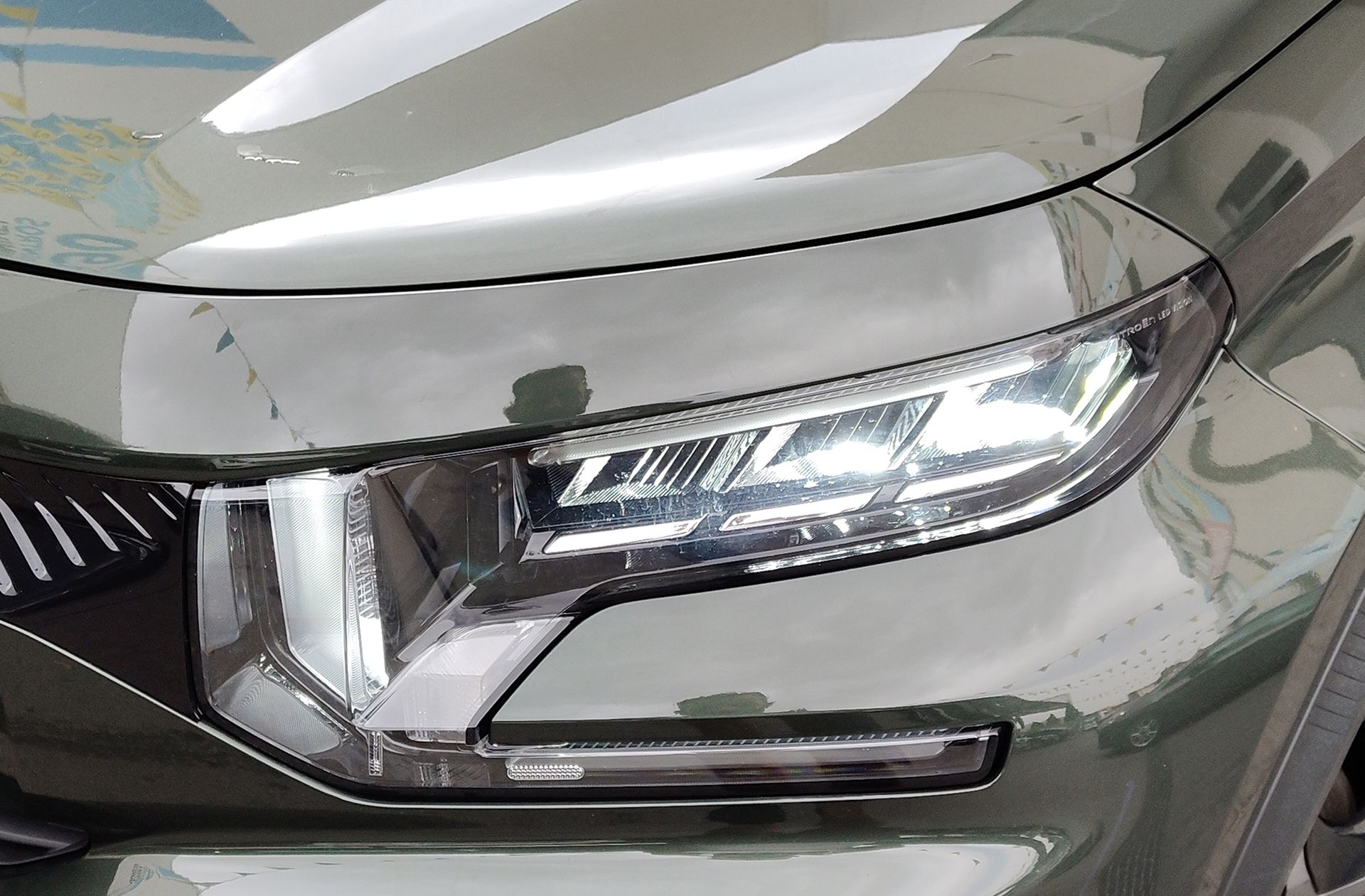 Citroën C3 Aircross Hybrid 145 Plus e-DCS6 - foto 14