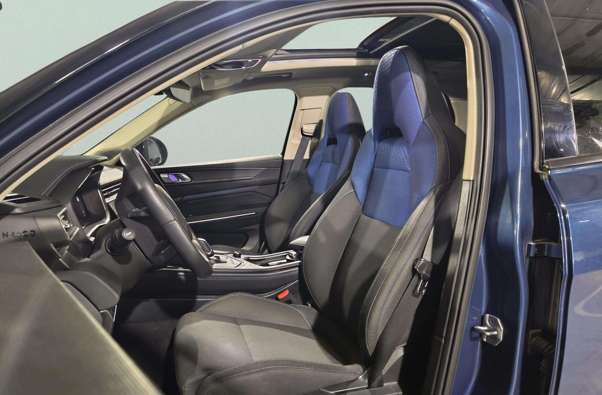 Lynk & Co 01 1.5 PHEV - foto 14
