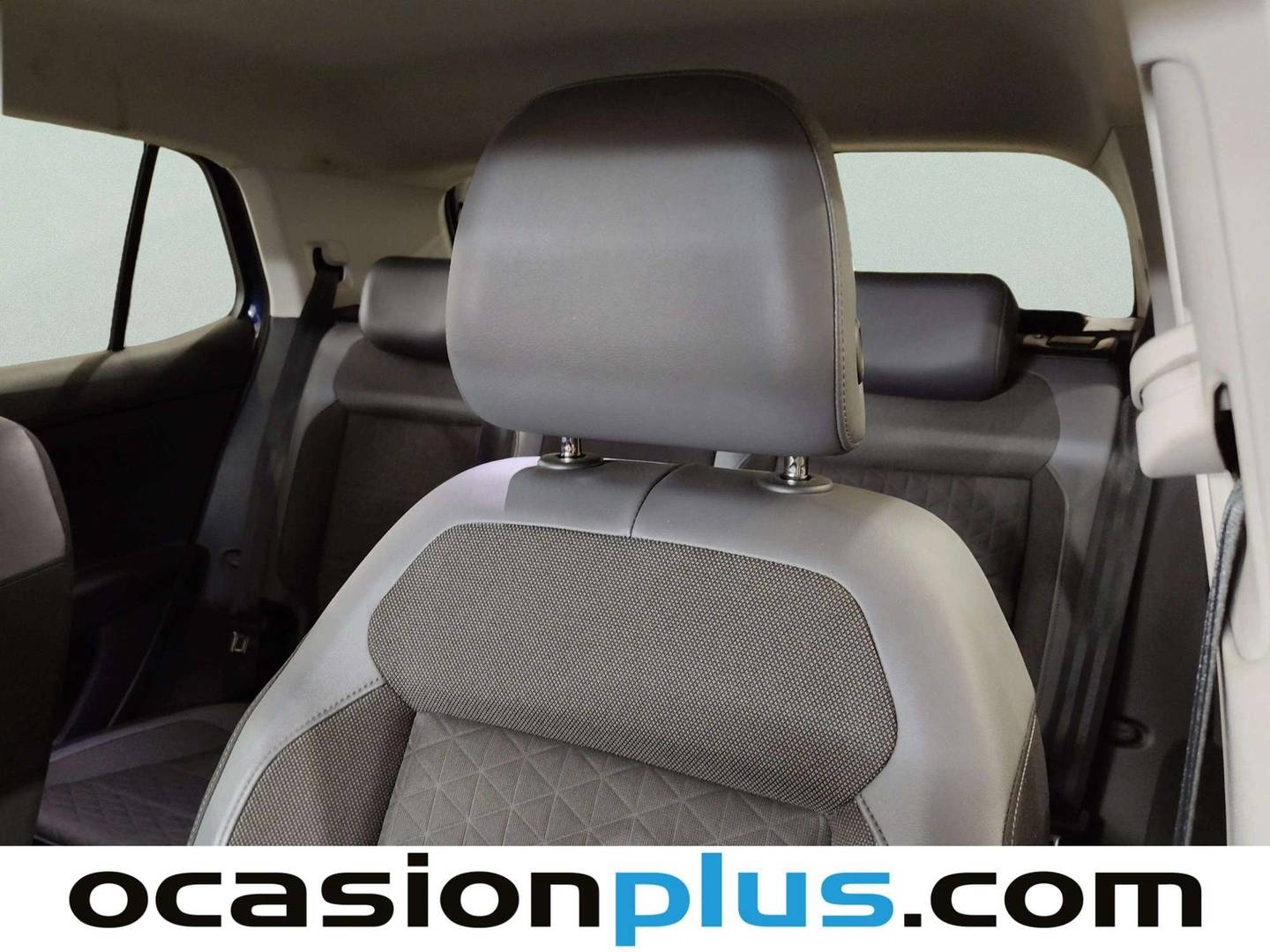 Equipamiento del Volkswagen T-Cross Volkswagen T-Cross Sport 1.5 TSI (150 CV) DSG Paquete R-Line