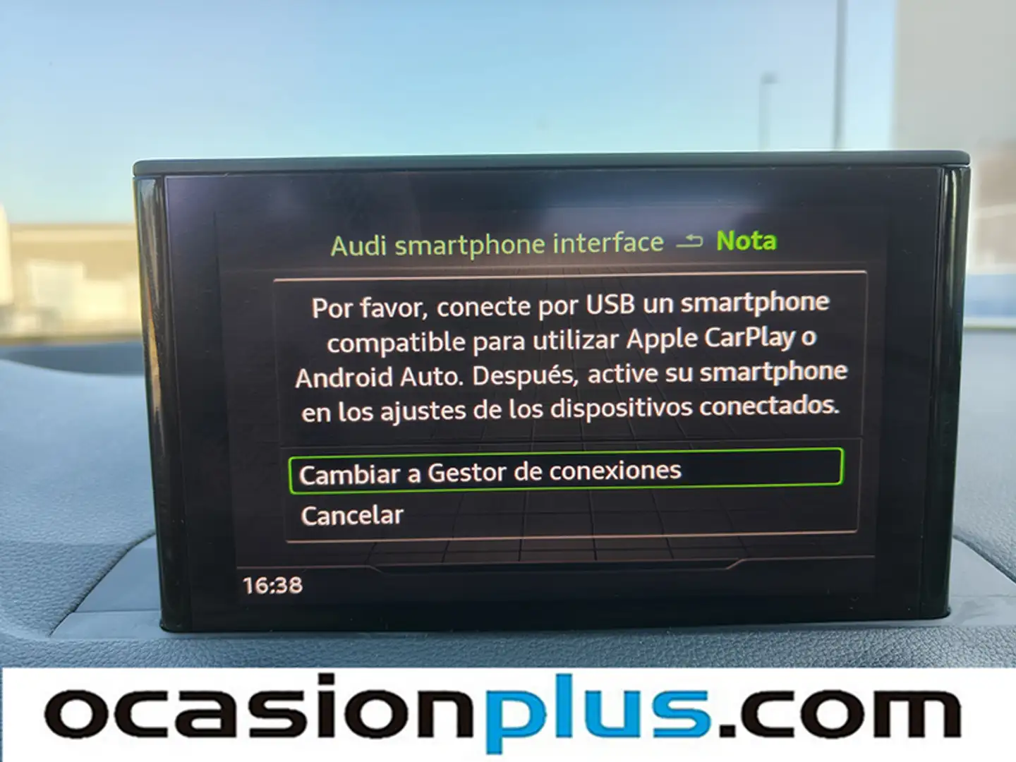 Foto Audi Q2 Audi Q2 design 35 TFSI (150 CV)