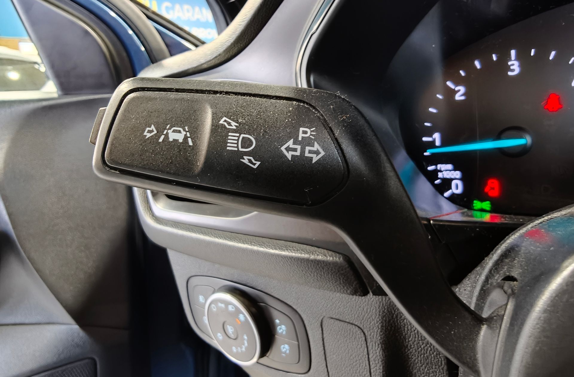 Ford Focus 1.5 EcoBlue ST-Line - foto 24