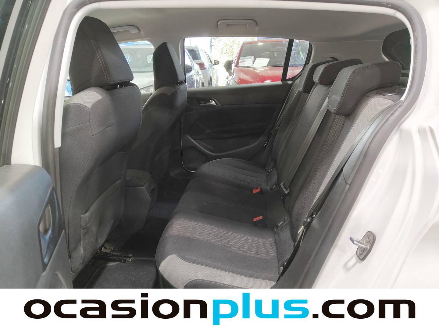 Foto asientos traseros Peugeot 308 Peugeot 308 BlueHDi 100 Style (100 CV)