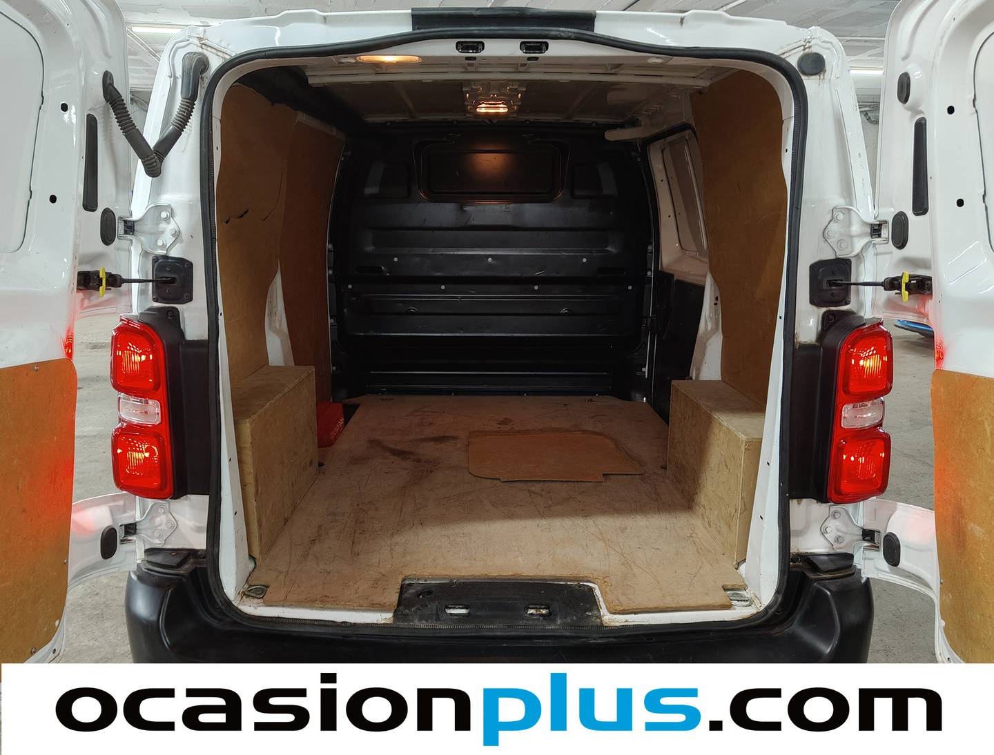 Foto asientos traseros Peugeot Expert Peugeot Expert Furgon 1.5 BlueHDi S&S Standard Premium (120 CV)