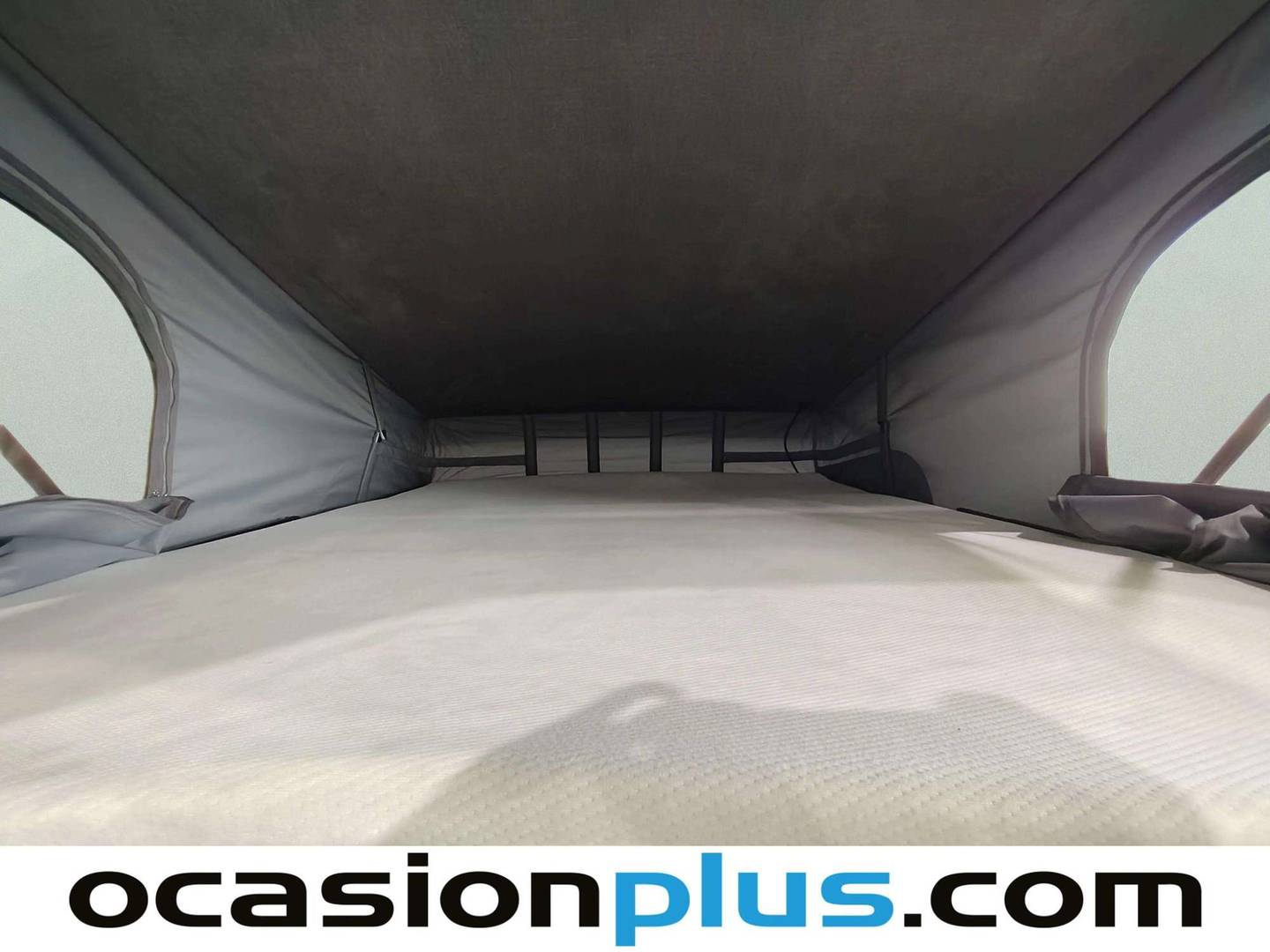 Equipamiento del Renault Trafic Renault Trafic Authentic Energy Blue dCi (150 CV) Semi-camperizada 5 Plazas