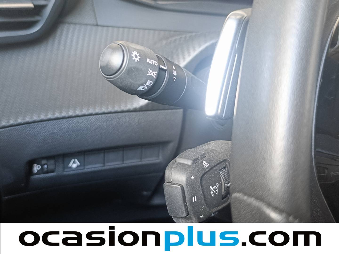 Peugeot 2008 Peugeot 2008 Allure Hybrid eDCS6 (145 CV) de segunda mano
