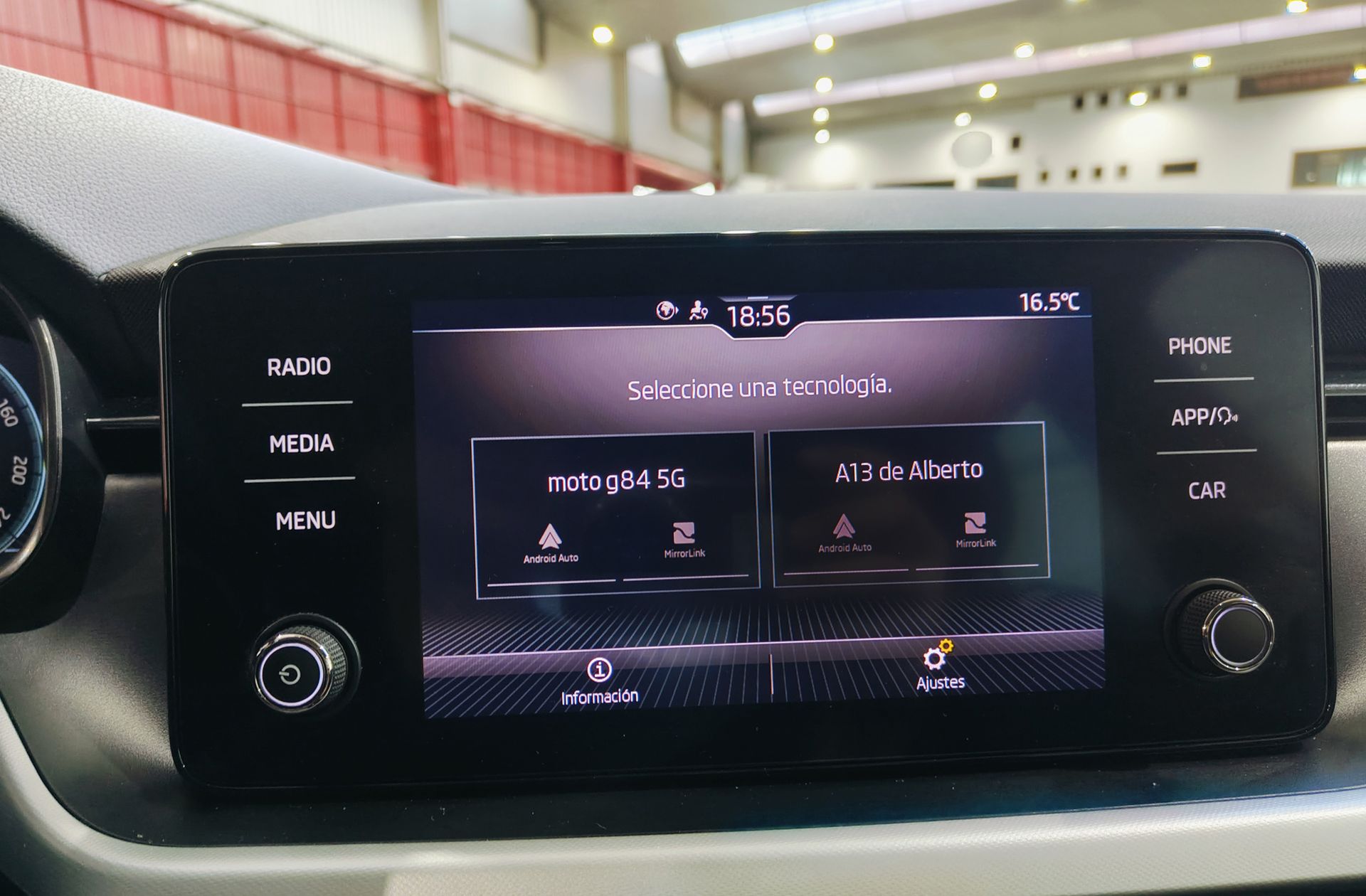 Škoda Kamiq 1.5 TSI Ambition - foto 8