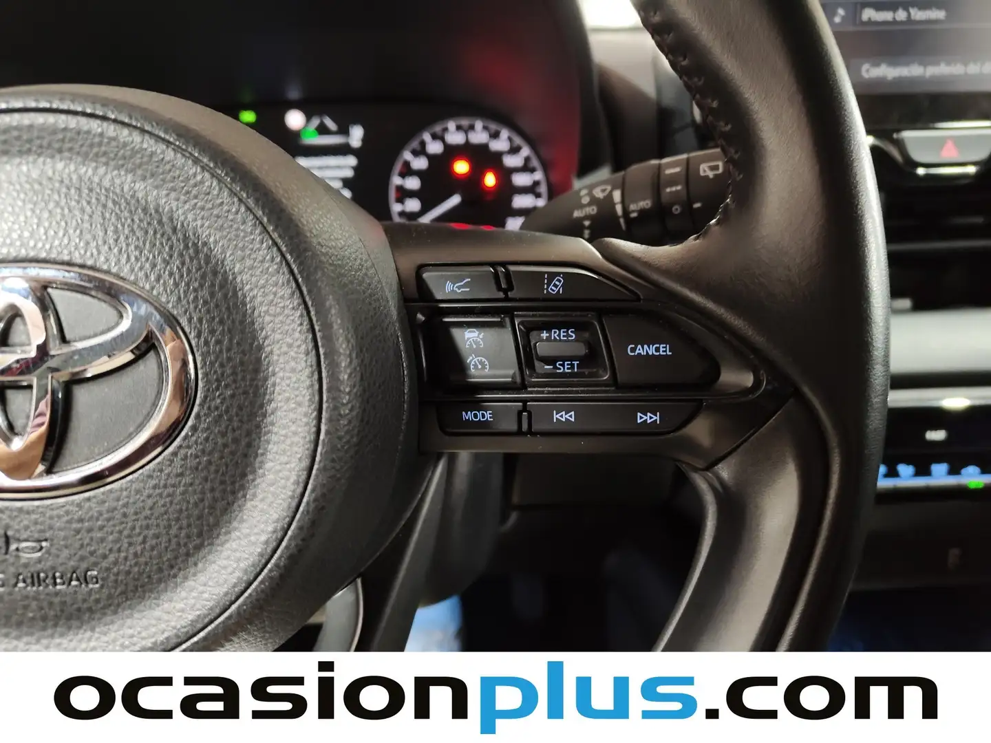 Foto Toyota Yaris Toyota Yaris 120H Business Plus (116 CV)