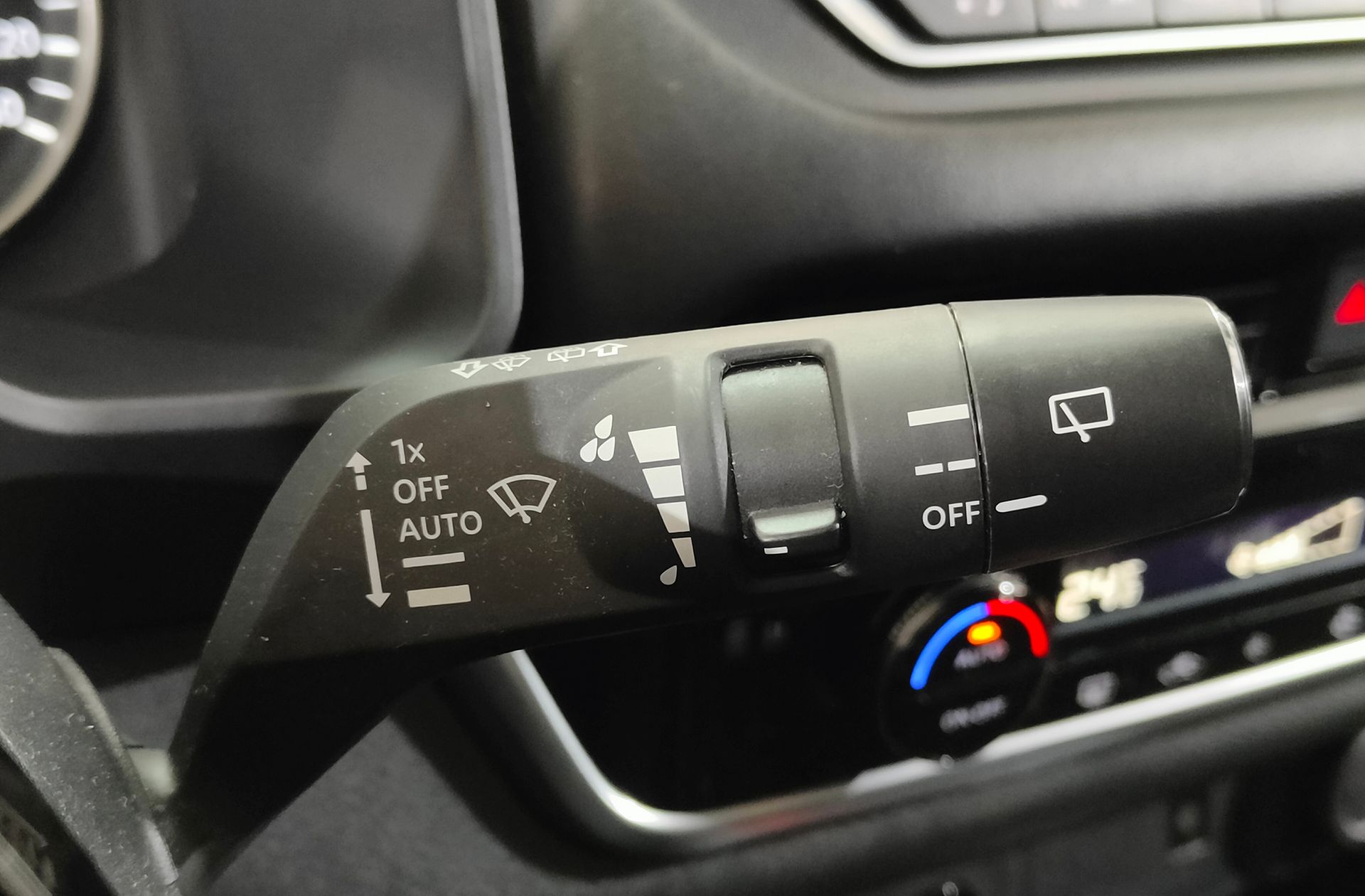 Nissan Qashqai E-POWER Acenta - foto 28