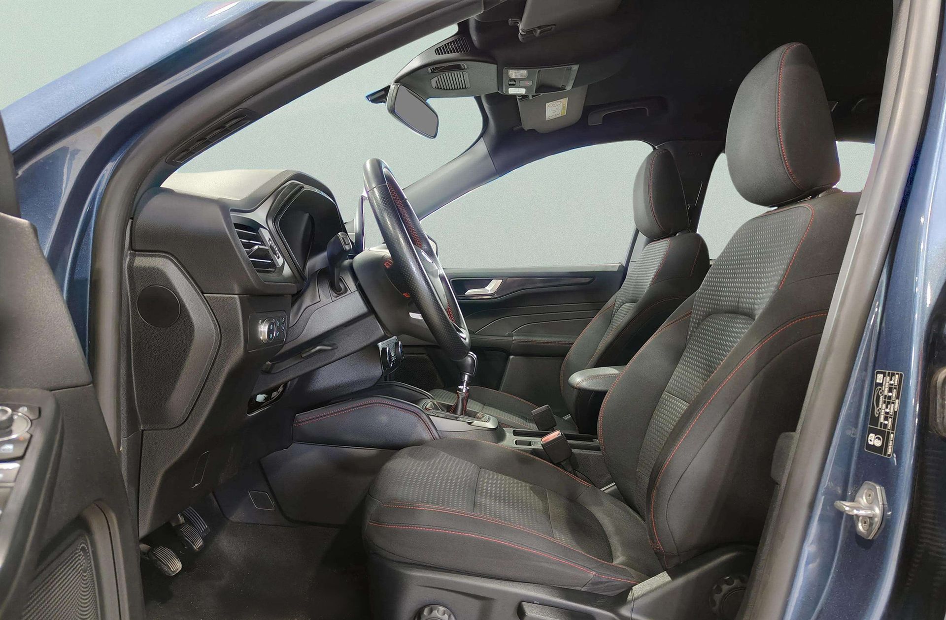 Ford Kuga 1.5 EcoBoost ST-Line - foto 12