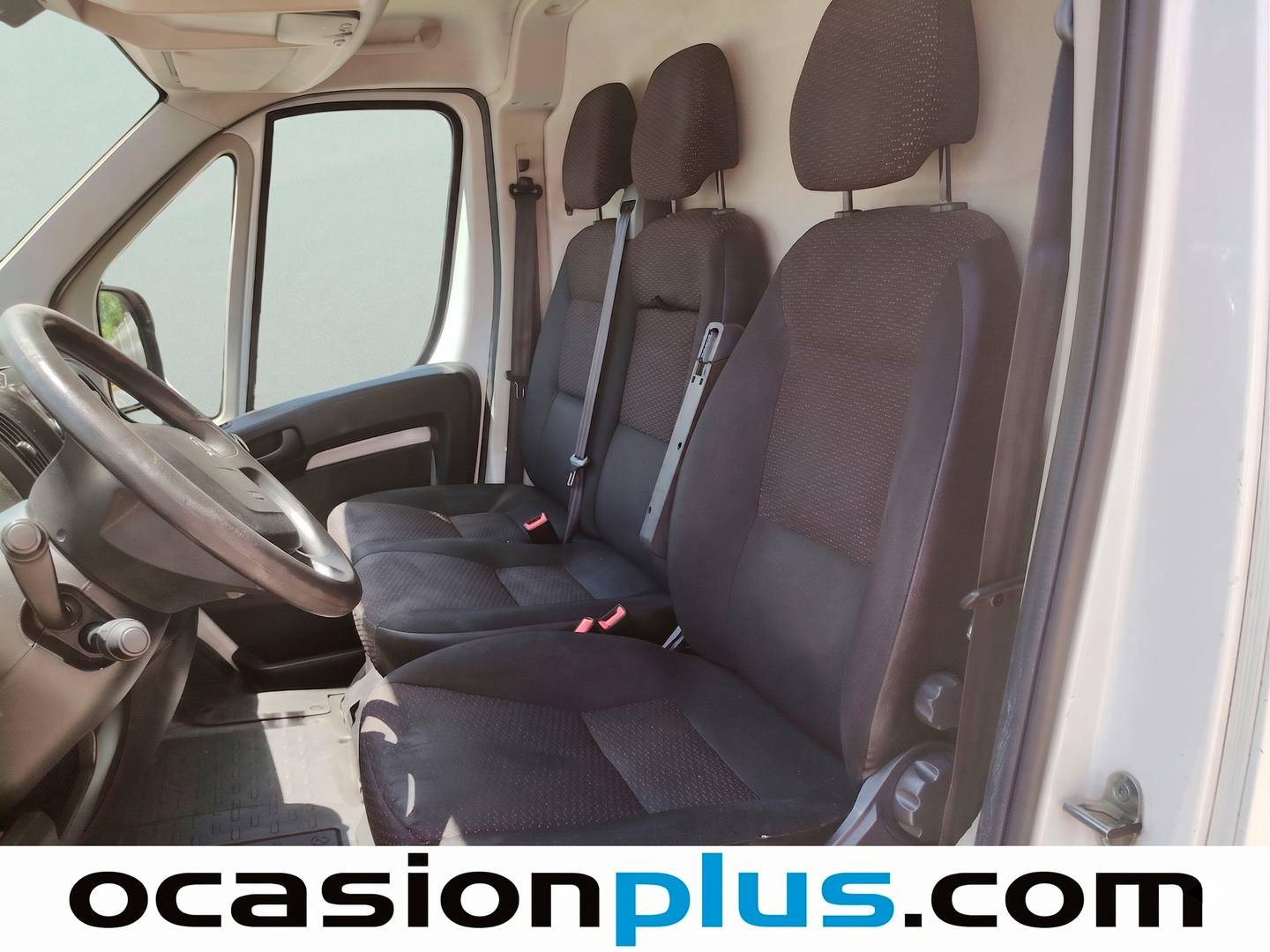 Foto asientos delanteros Peugeot Boxer Peugeot Boxer Furgon BlueHDi 140 S&S Pack 335 L2H2 (140 CV)