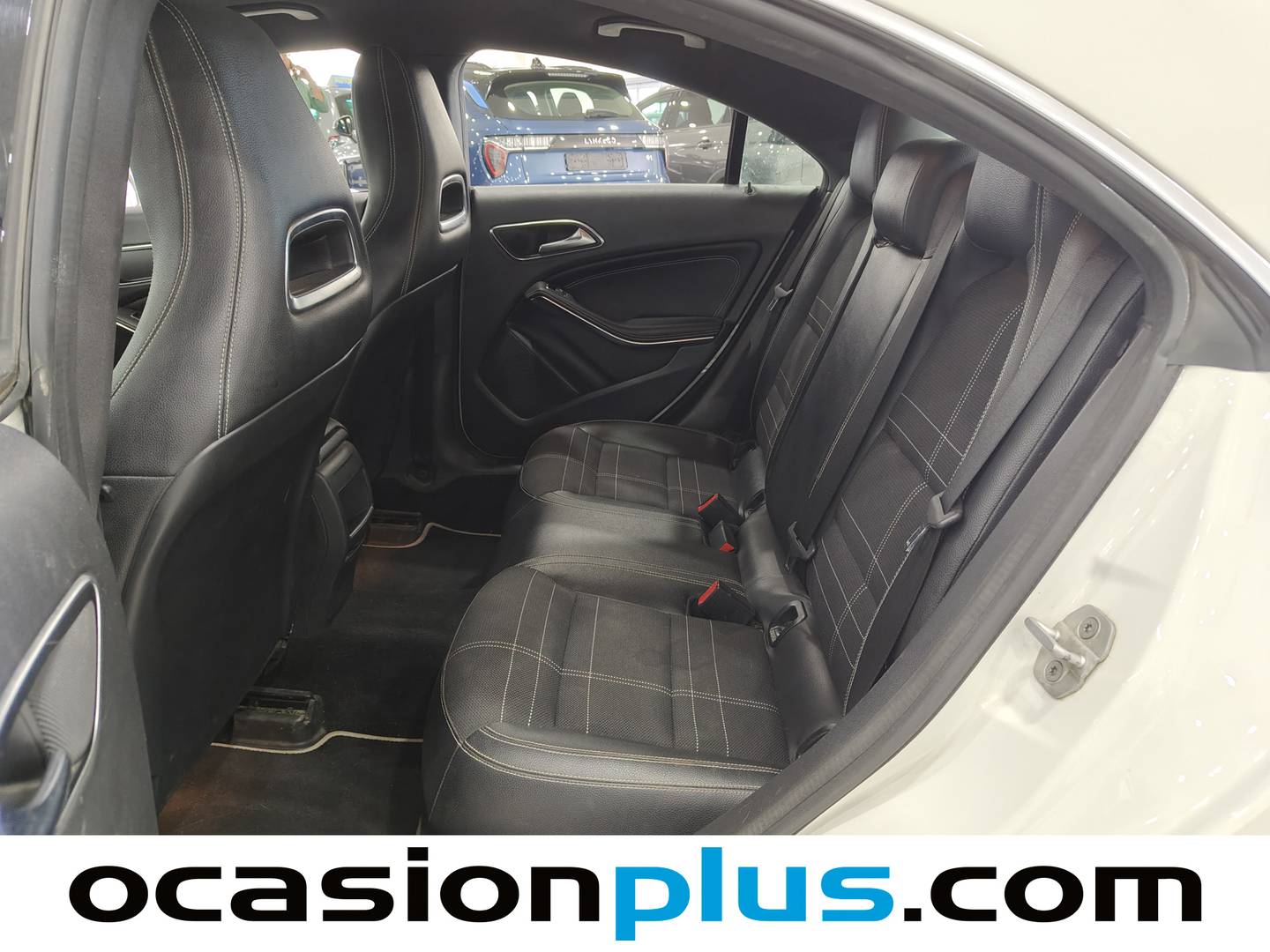 Foto asientos traseros Mercedes CLA Mercedes CLA 220 CDI Urban (170 CV)