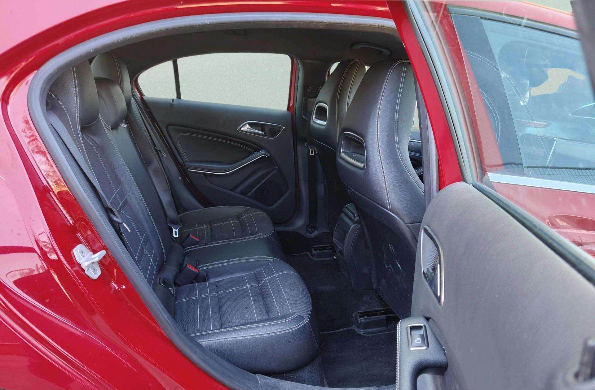 Mercedes-Benz Clase A 180 CDI Blue Efficiency Urban - foto 14