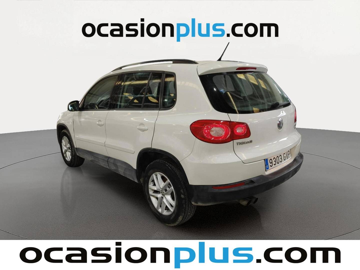 Foto trasera Volkswagen Tiguan Volkswagen Tiguan Advance 2.0 TDI BMT Front Drive (140 CV) izquierda