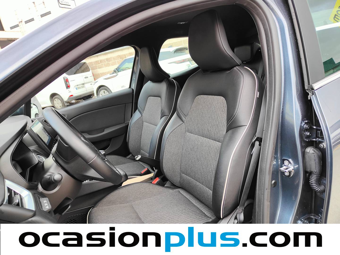 Foto asientos delanteros Renault Clio Renault Clio Zen TCe (90 CV)