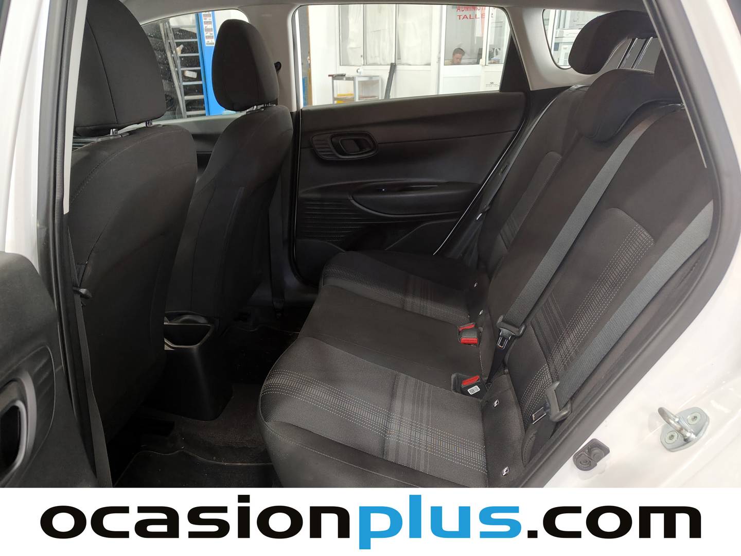 Foto asientos traseros Hyundai Bayon Hyundai Bayon 1.2 MPI Essence (84 CV)