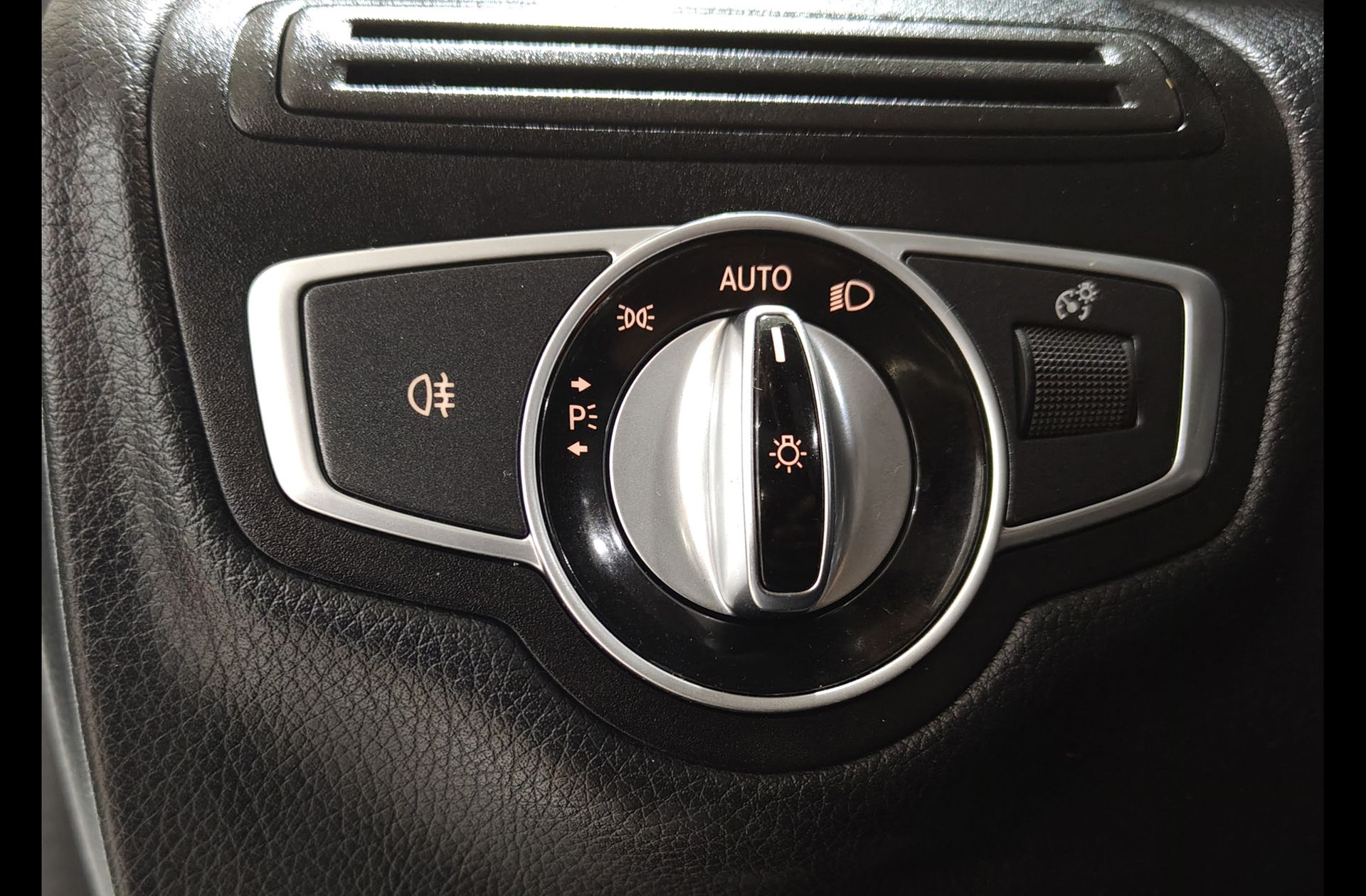 Mercedes-Benz Clase C Estate 220 d - foto 22