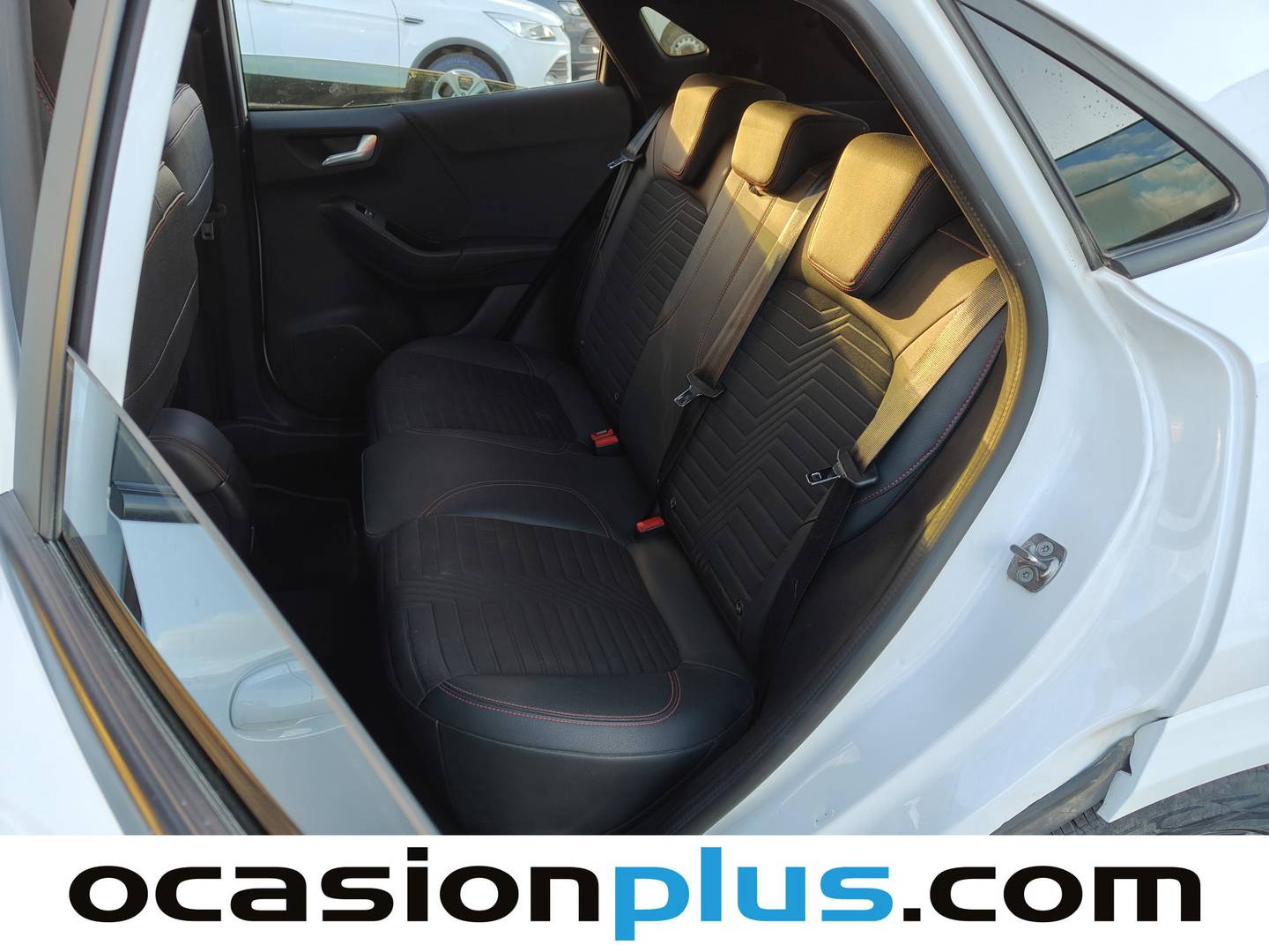 Foto Ford Puma Ford Puma 1.0 EcoBoost MHEV ST-Line X (125 CV)