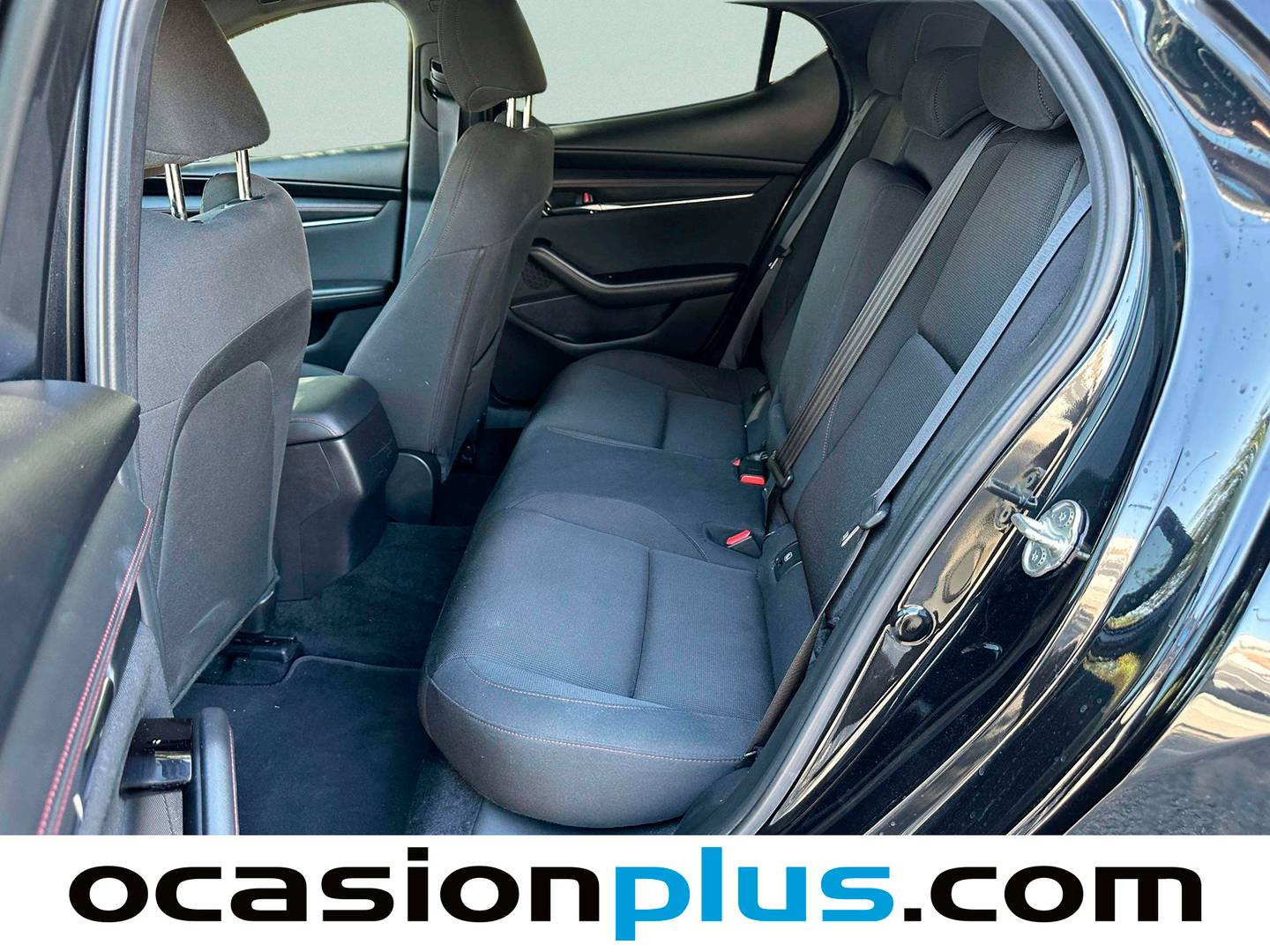 Foto asientos traseros Mazda Mazda 3 Mazda Mazda 3 2.0 e-SKYACTIV-G Homura (122 CV)