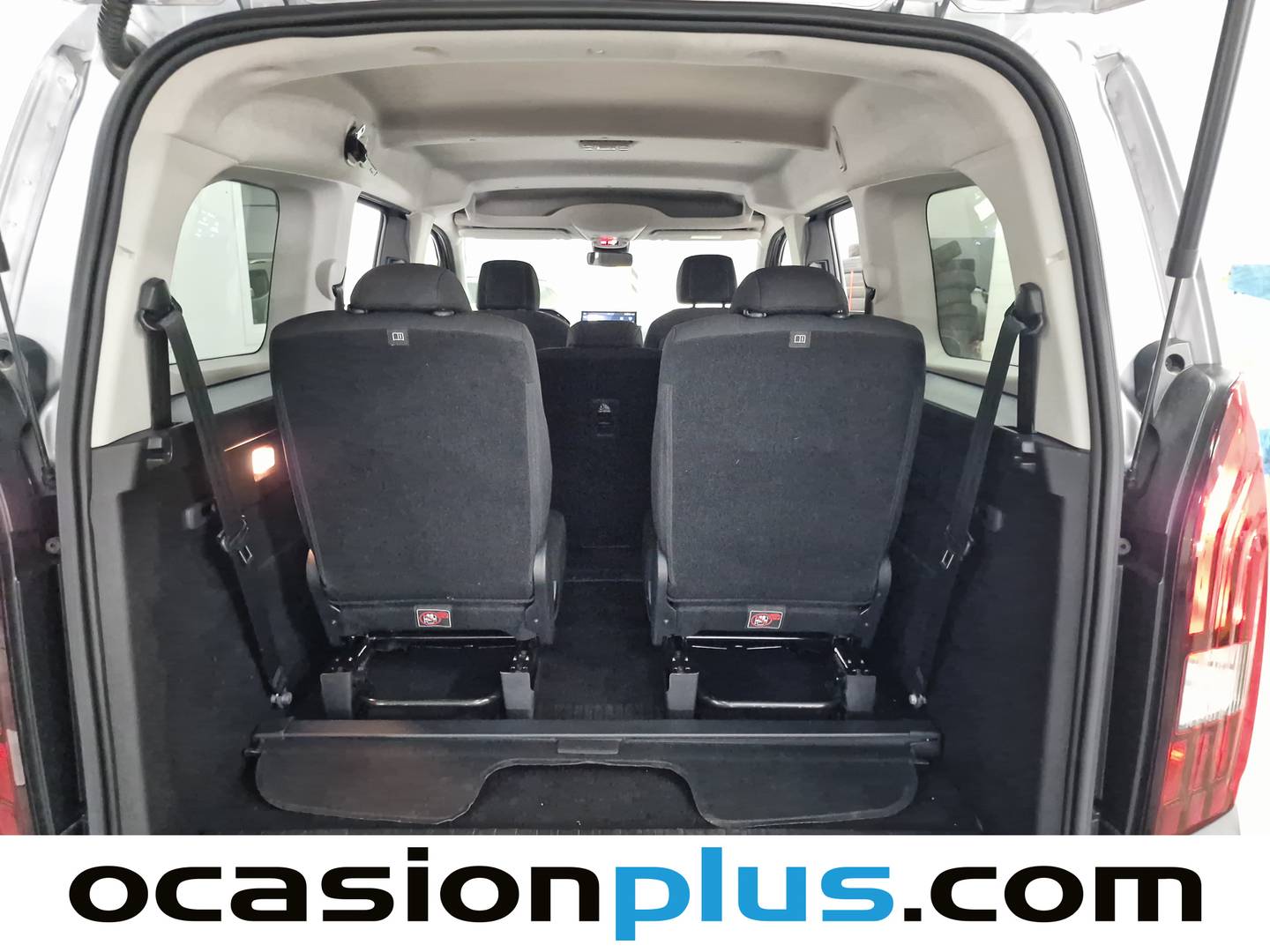 Foto Peugeot Rifter Peugeot Rifter BlueHDi 130 GT Long EAT8 (130 CV) 7 Plazas siete plazas