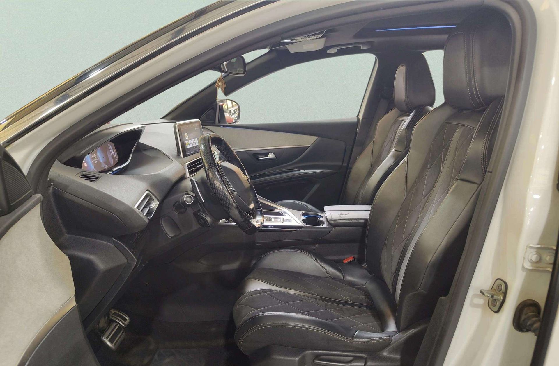Peugeot 5008 BlueHDi 180 GT EAT8 7 plazas - foto 13
