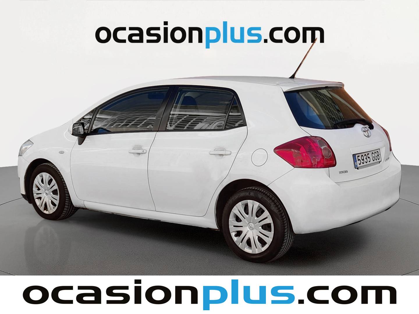 Foto trasera Toyota Auris Toyota Auris 1.4 VVT-I Luna (97 CV) izquierda