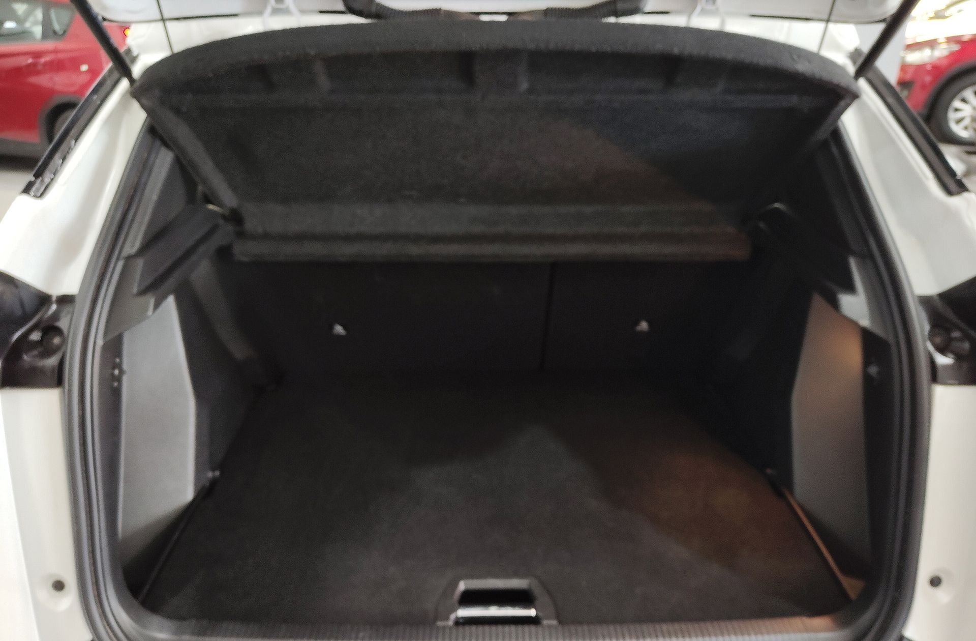 Peugeot 2008 PureTech 100 Allure - foto 16