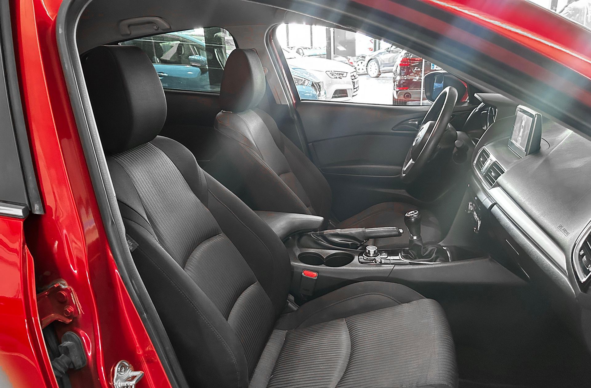 Mazda Mazda3 1.5 DE Luxury - foto 17